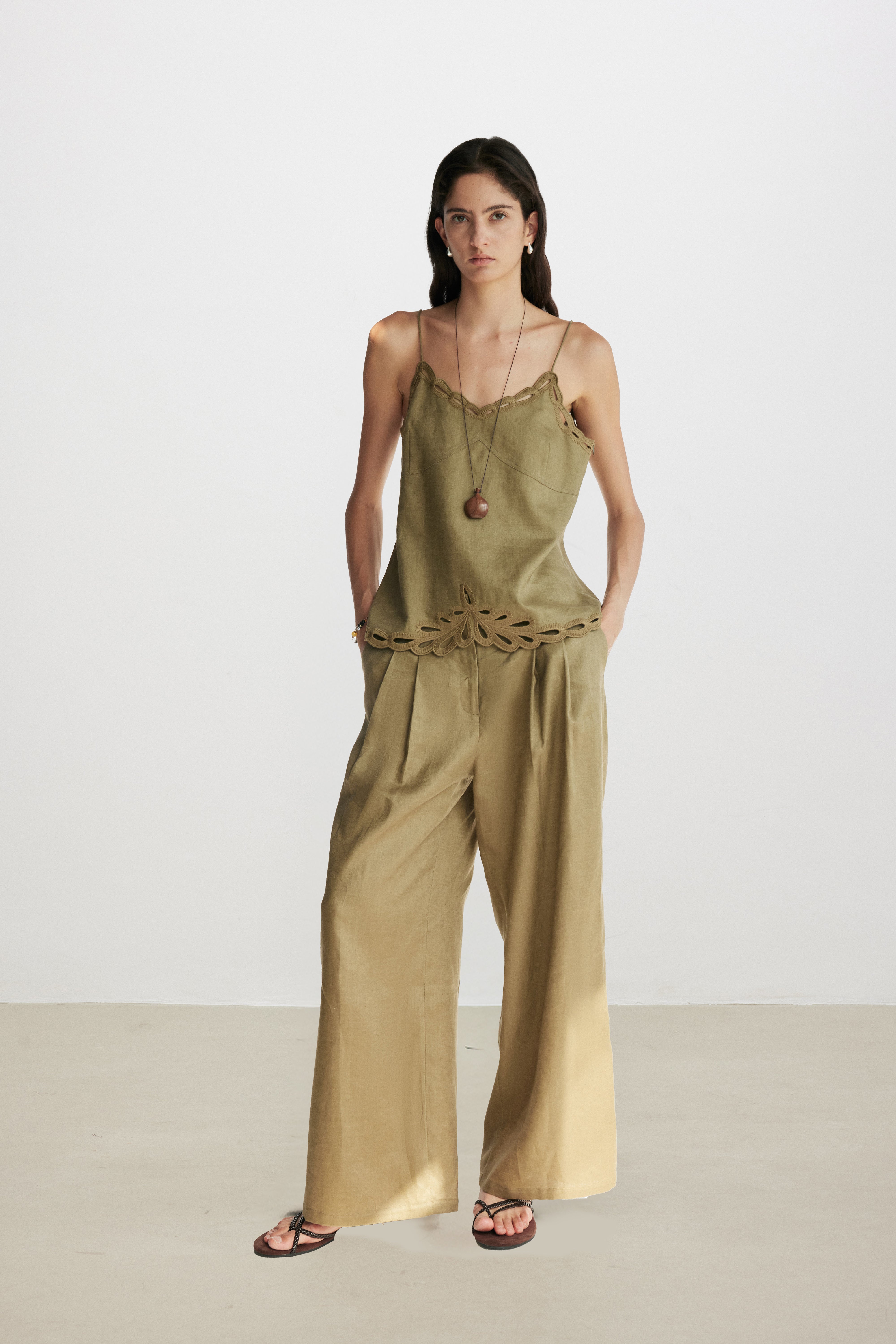 Linen Pleated Wide Pants