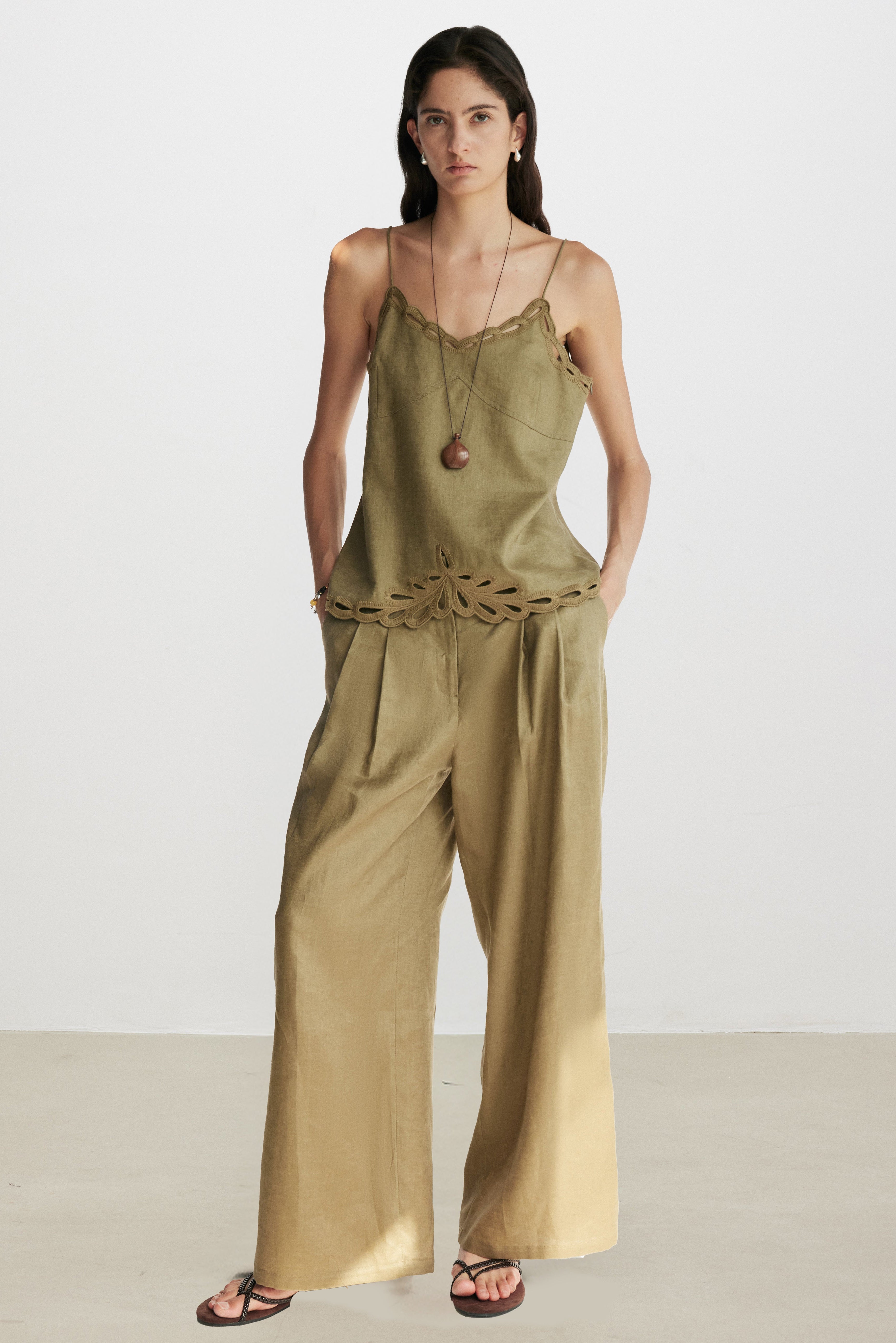 Linen Pleated Wide Pants