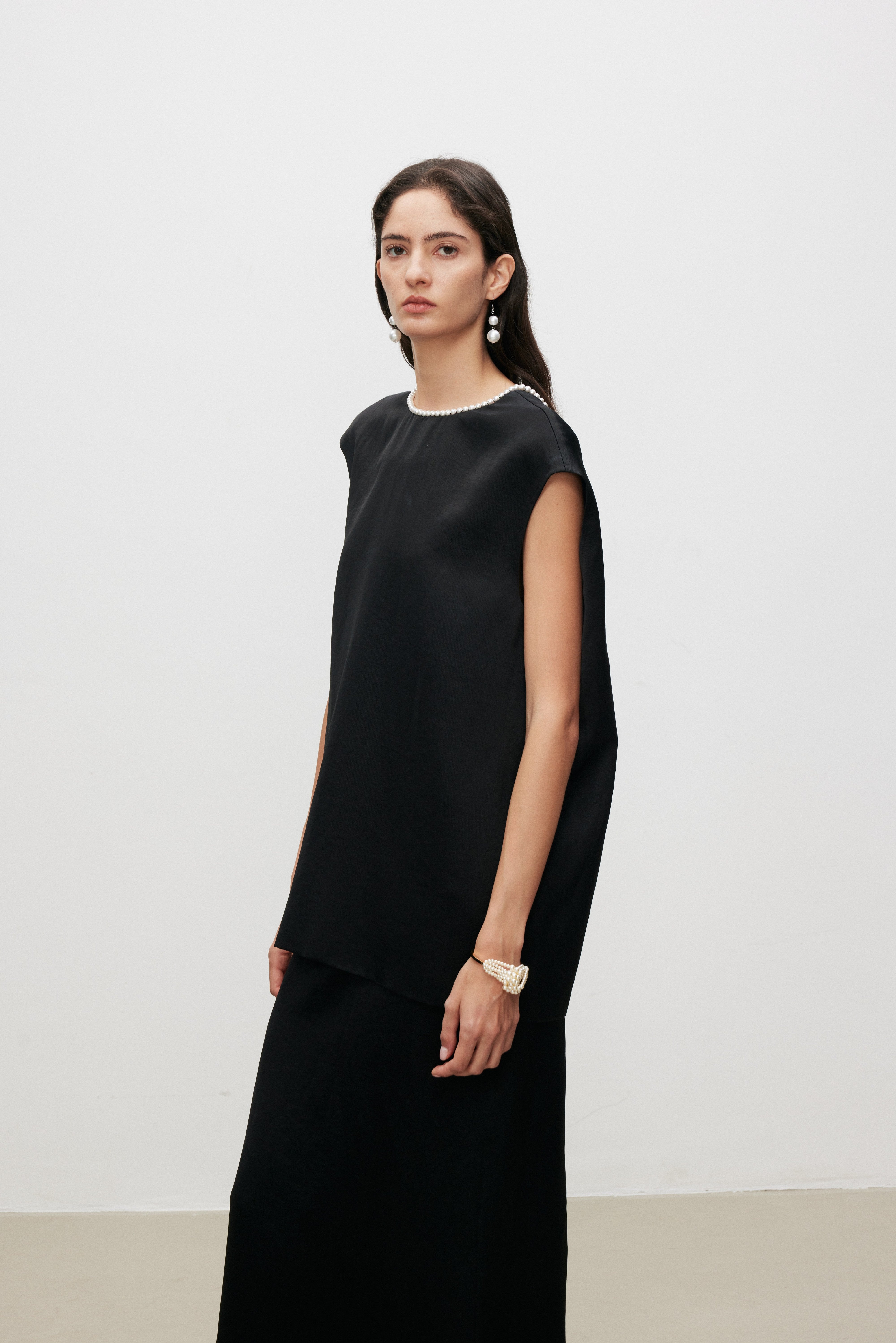 Pearl Sheen Acetate Linen Blend Sleeveless Top