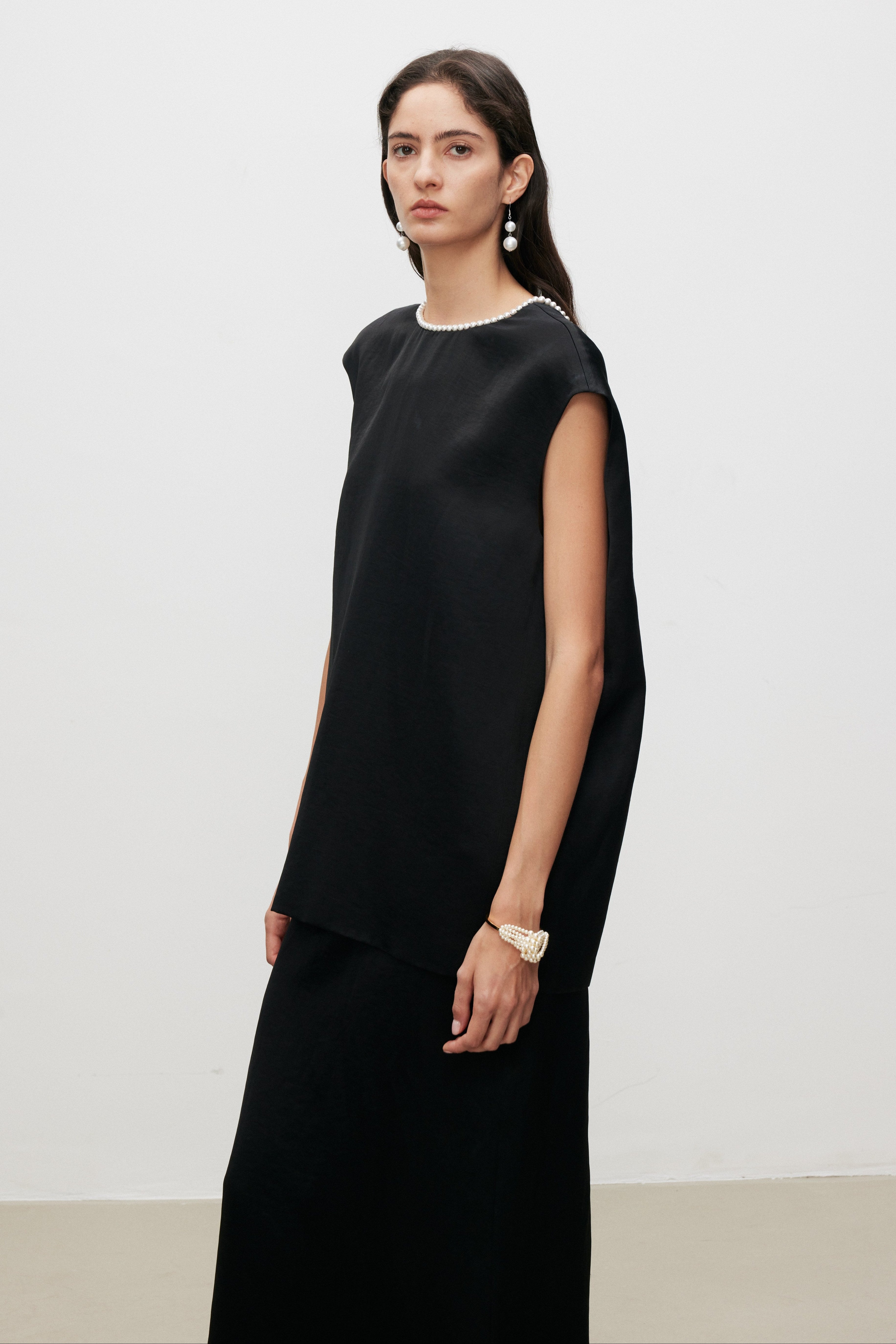 Pearl Sheen Acetate Linen Blend Sleeveless Top