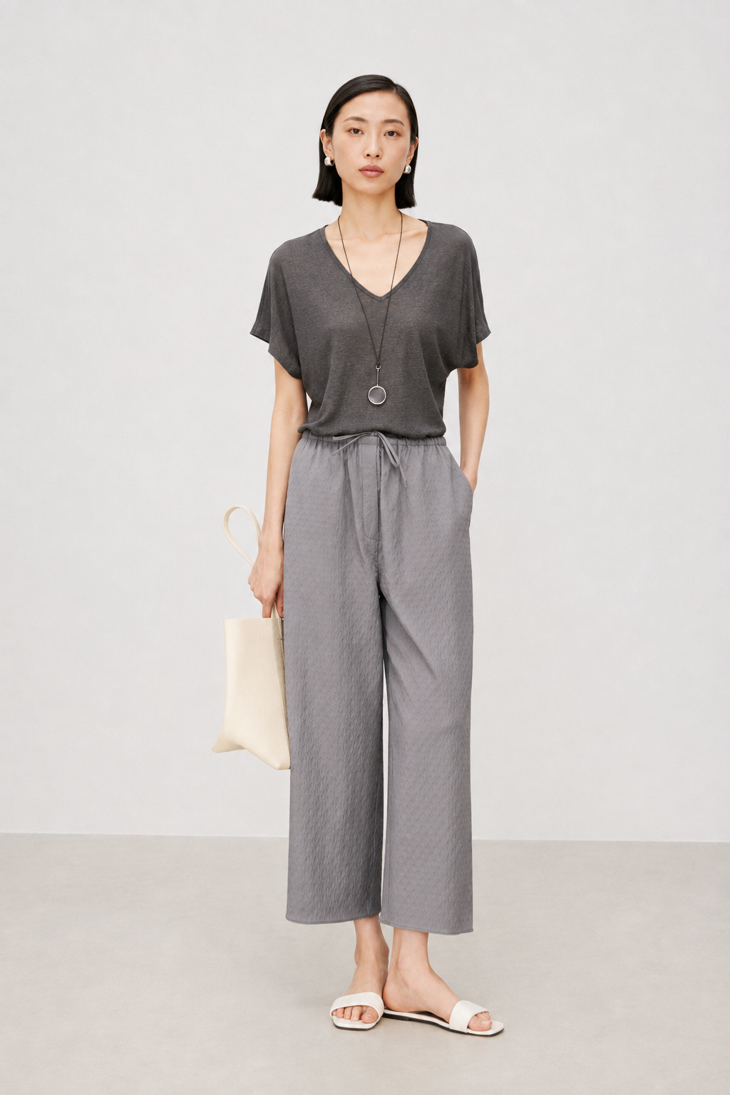 Elastic-Waist Wool-Blend Cropped Barrel Pants