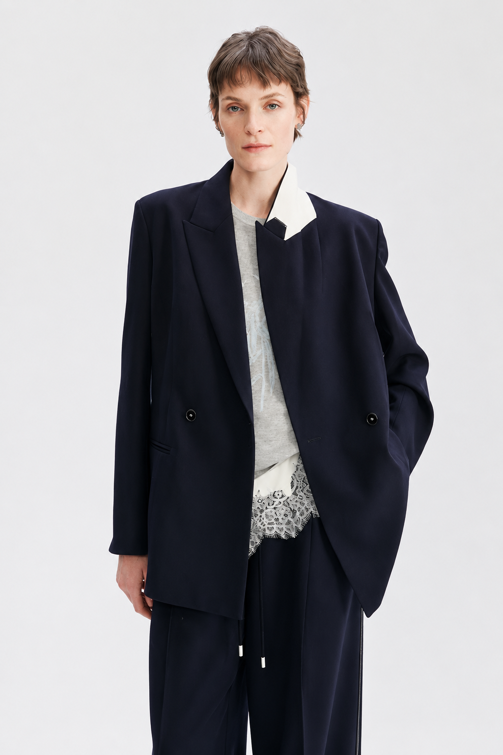 Classic Peak Lapel Tailored Blazer