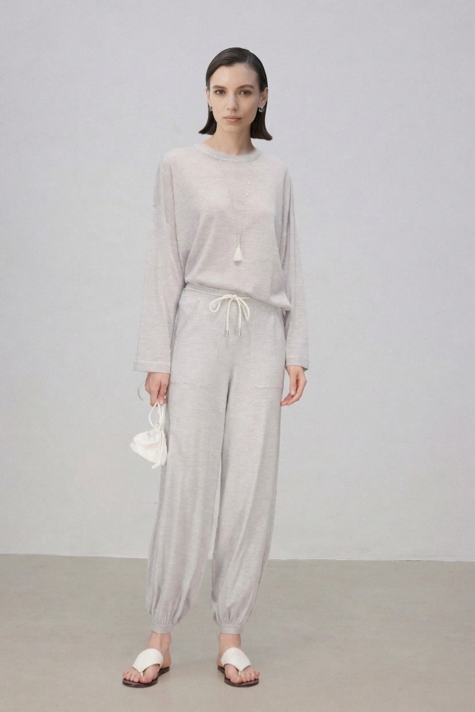Lightweight Wool-Silk Crewneck Knit Pullover