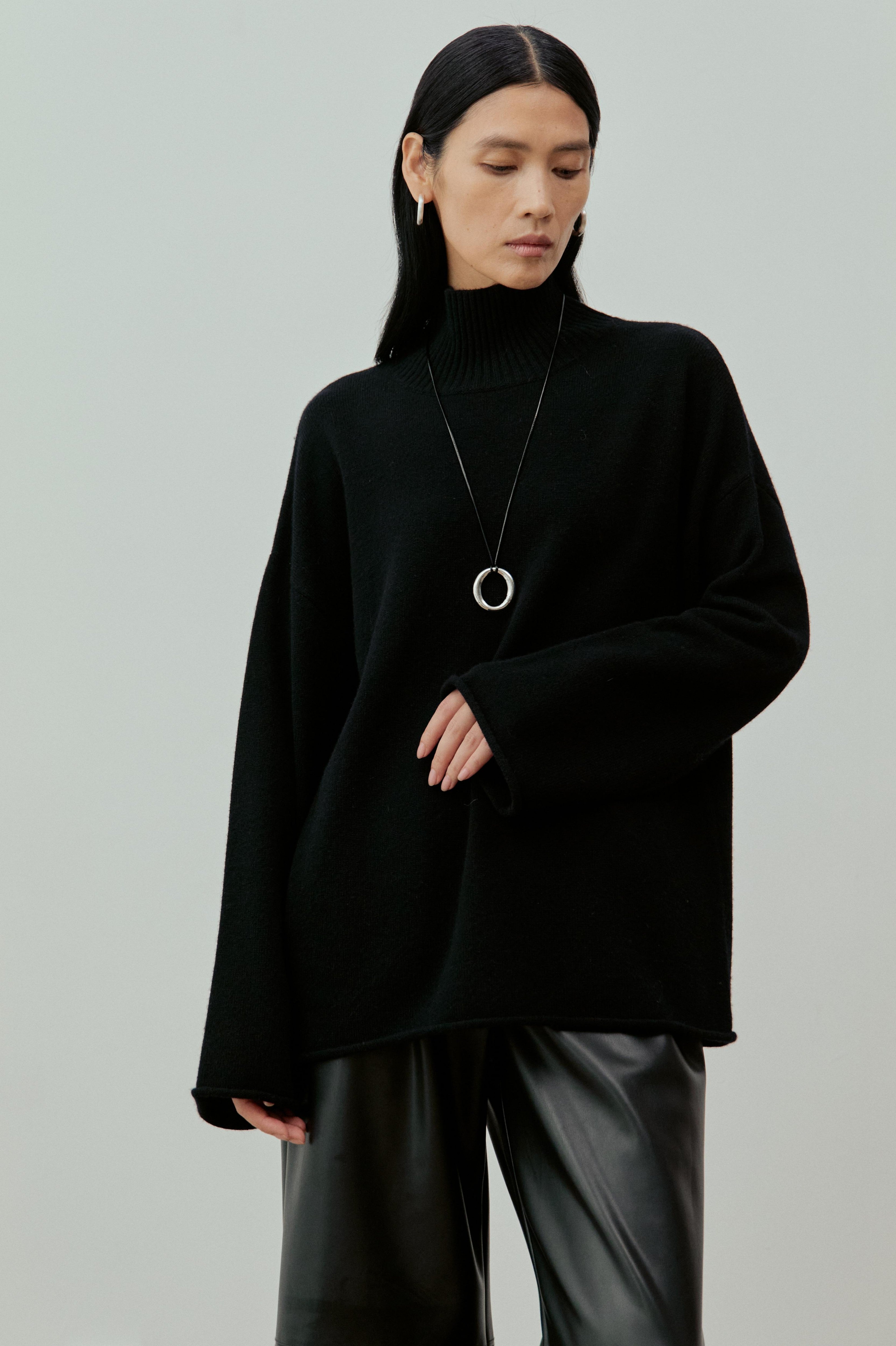 Plush Wool-Cashmere Turtleneck Sweater