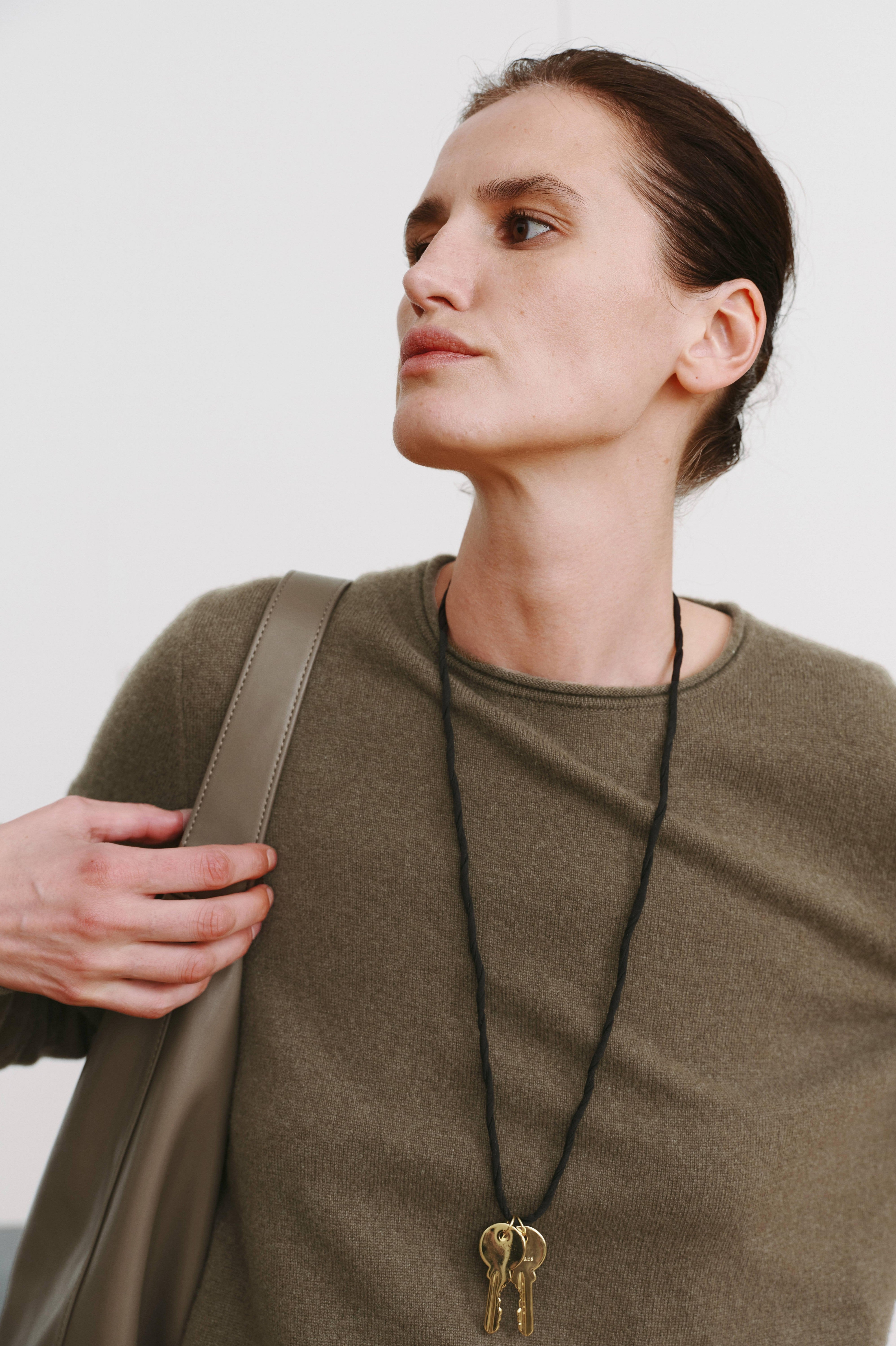 Classic Pure Cashmere Crewneck Sweater