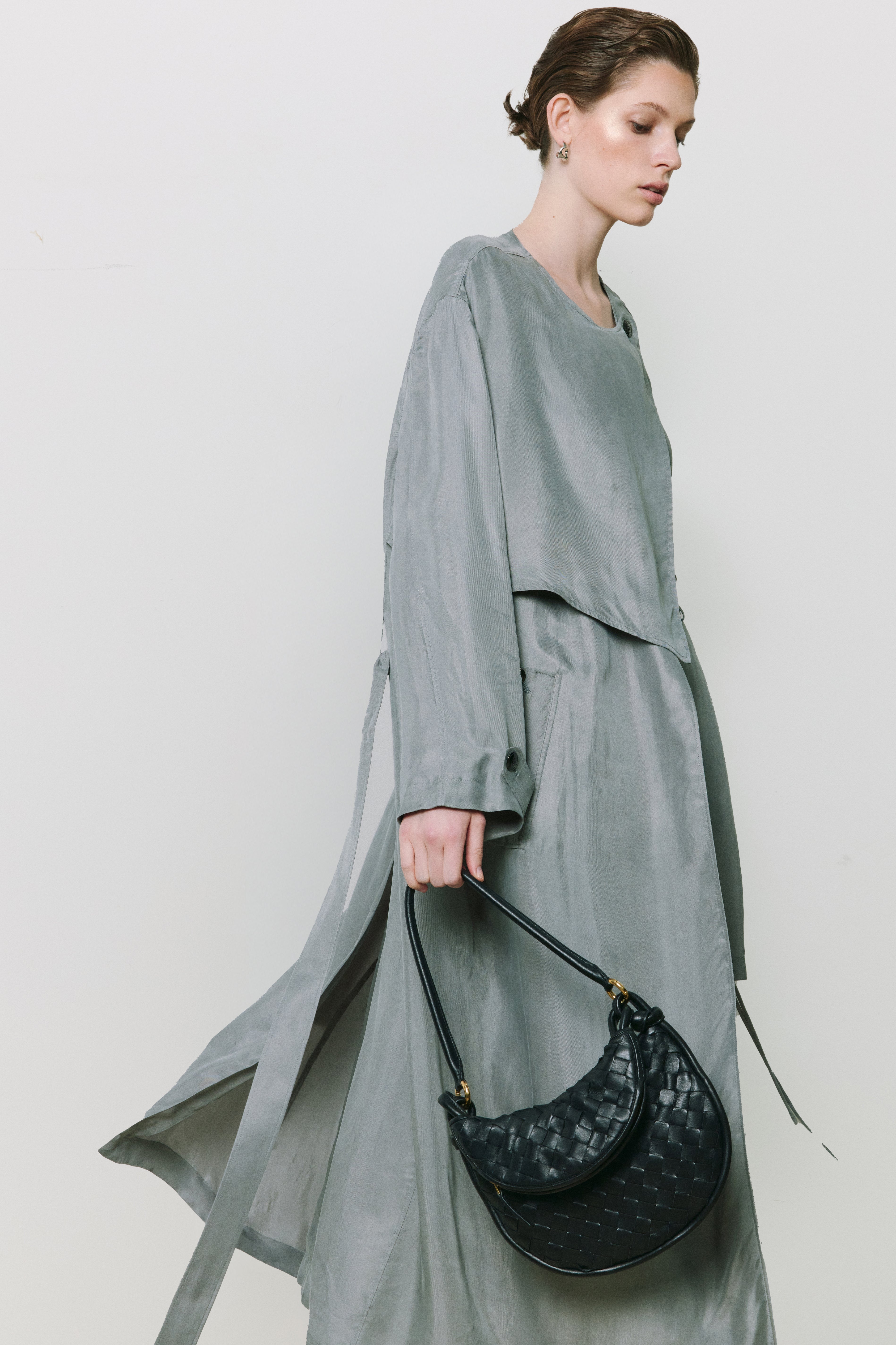Relaxed Lightweight Cupro Fluid Trench