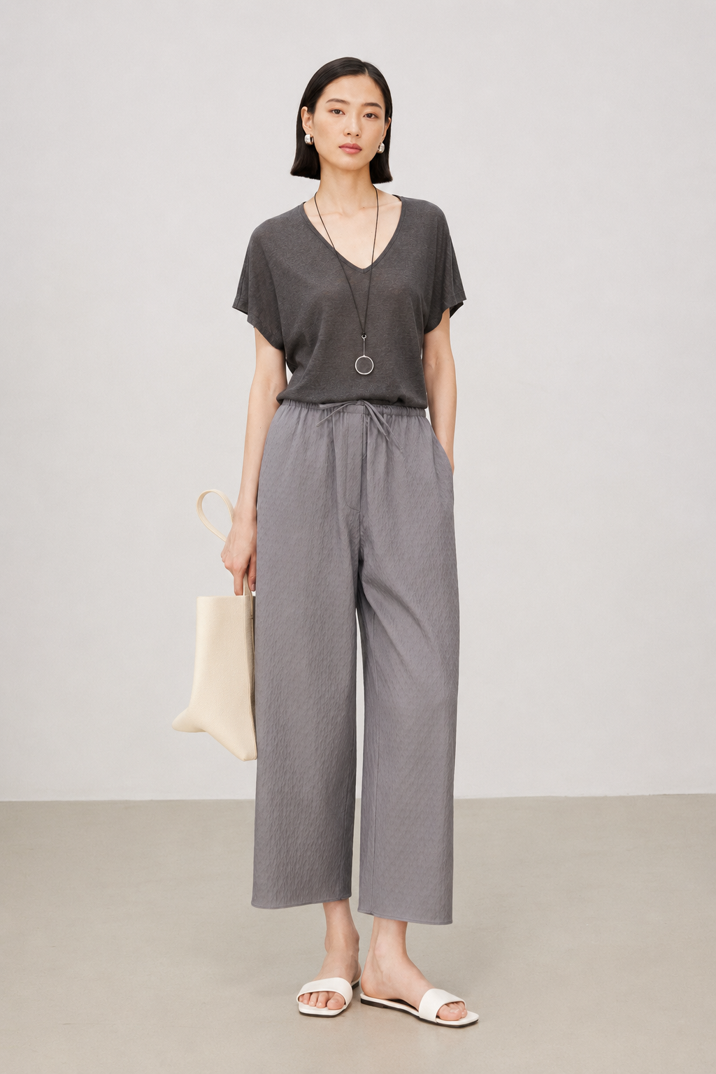 Elastic-Waist Wool-Blend Cropped Barrel Pants
