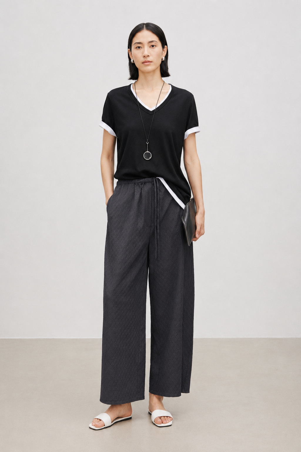 Elastic-Waist Wool-Blend Cropped Barrel Pants