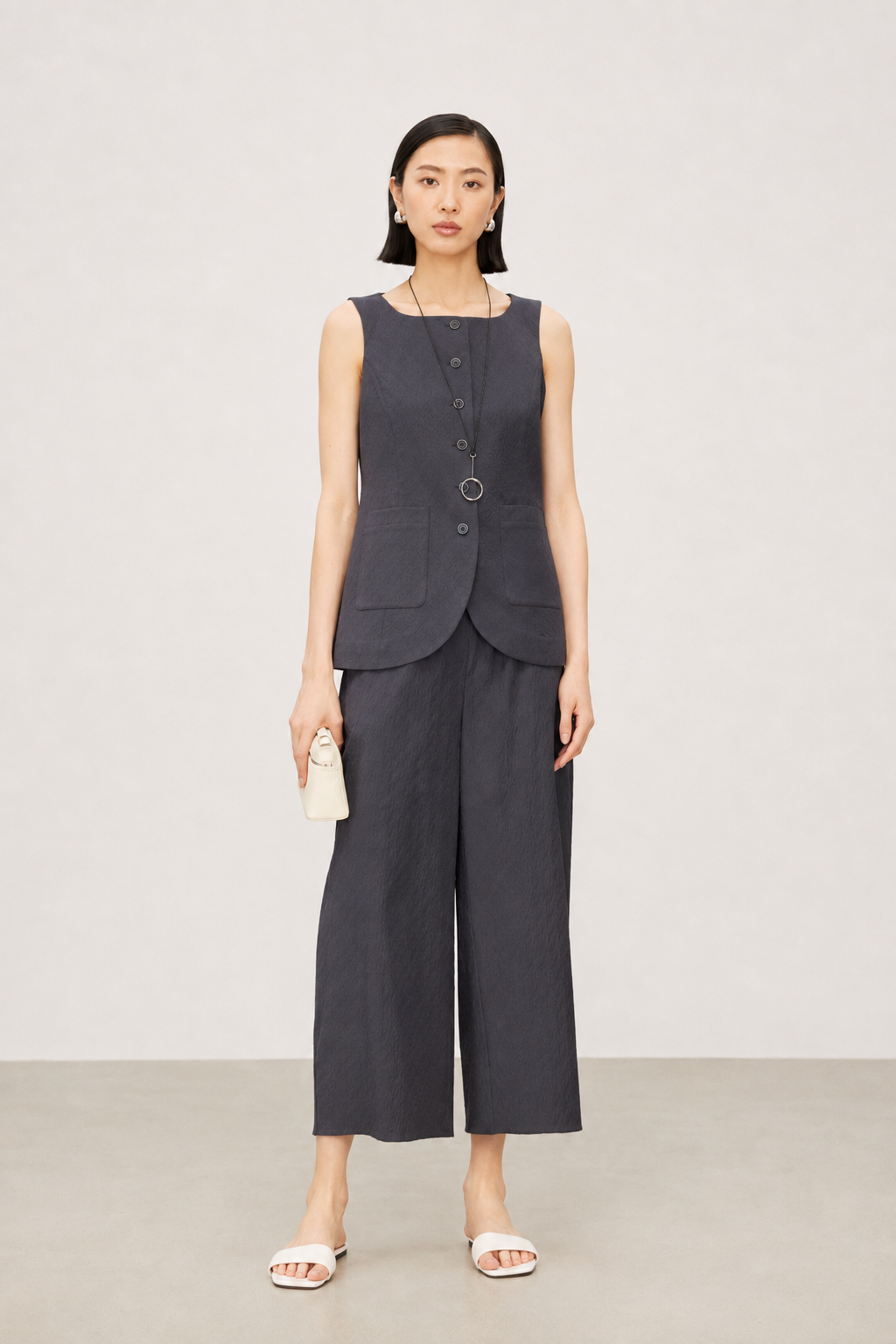 Elastic-Waist Wool-Blend Cropped Barrel Pants