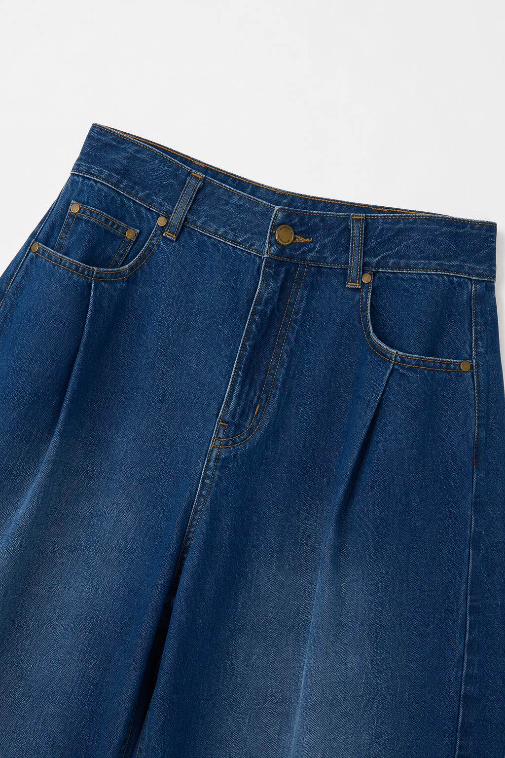 Relaxed Barrel-Leg Jeans