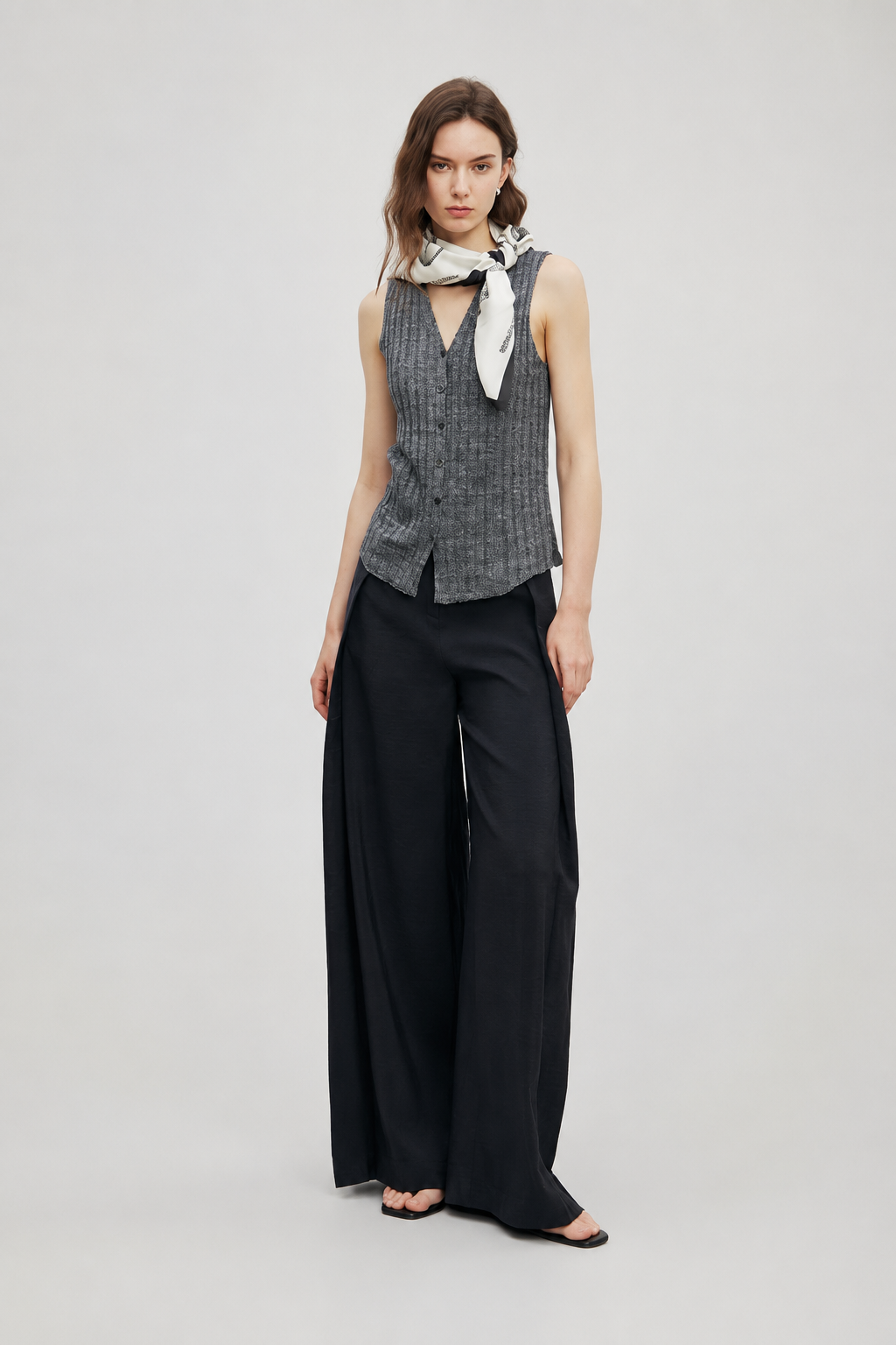 Vertical Texture Wool-Linen Blend Knit Vest