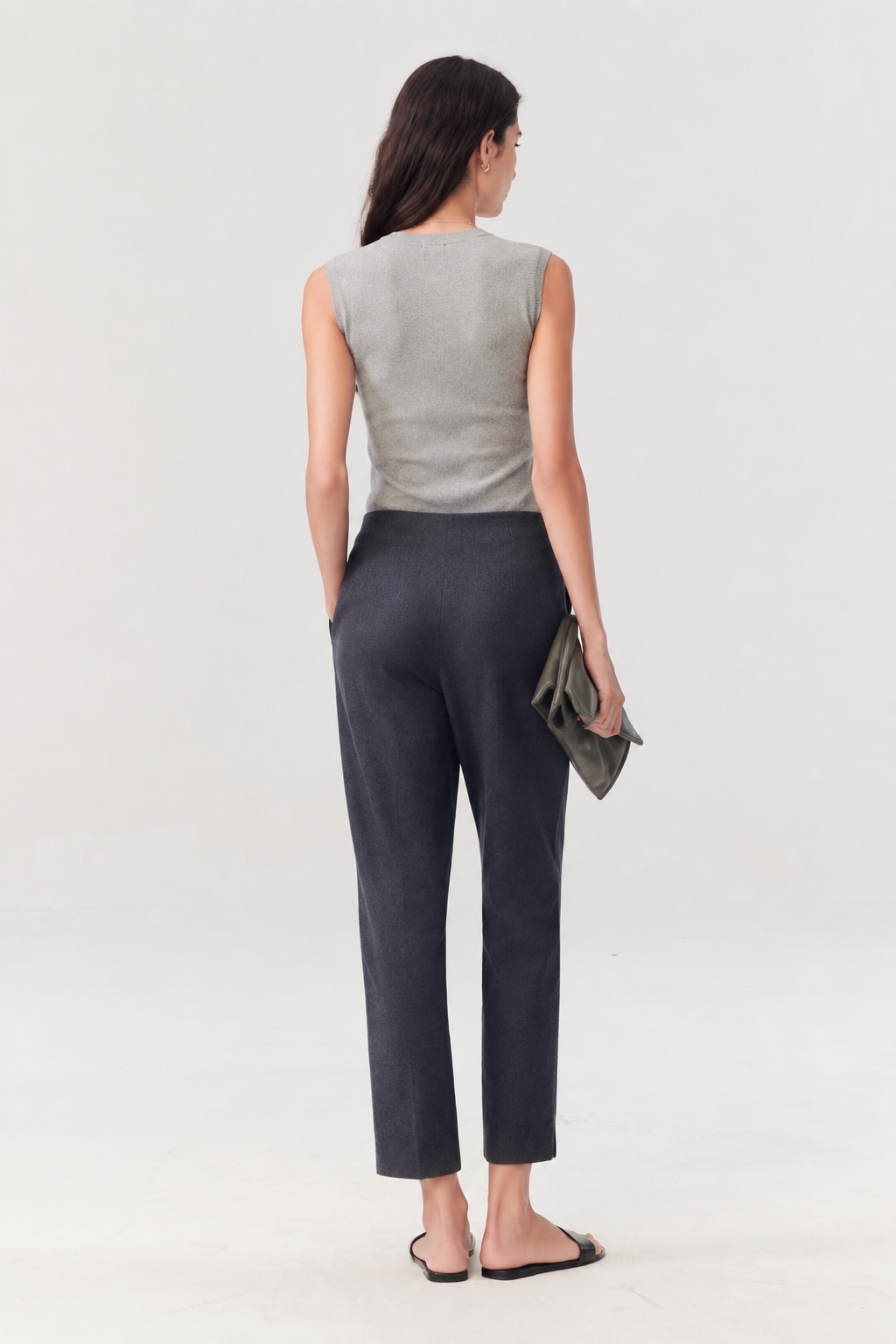 Super 120s Wool Tapered Trousers