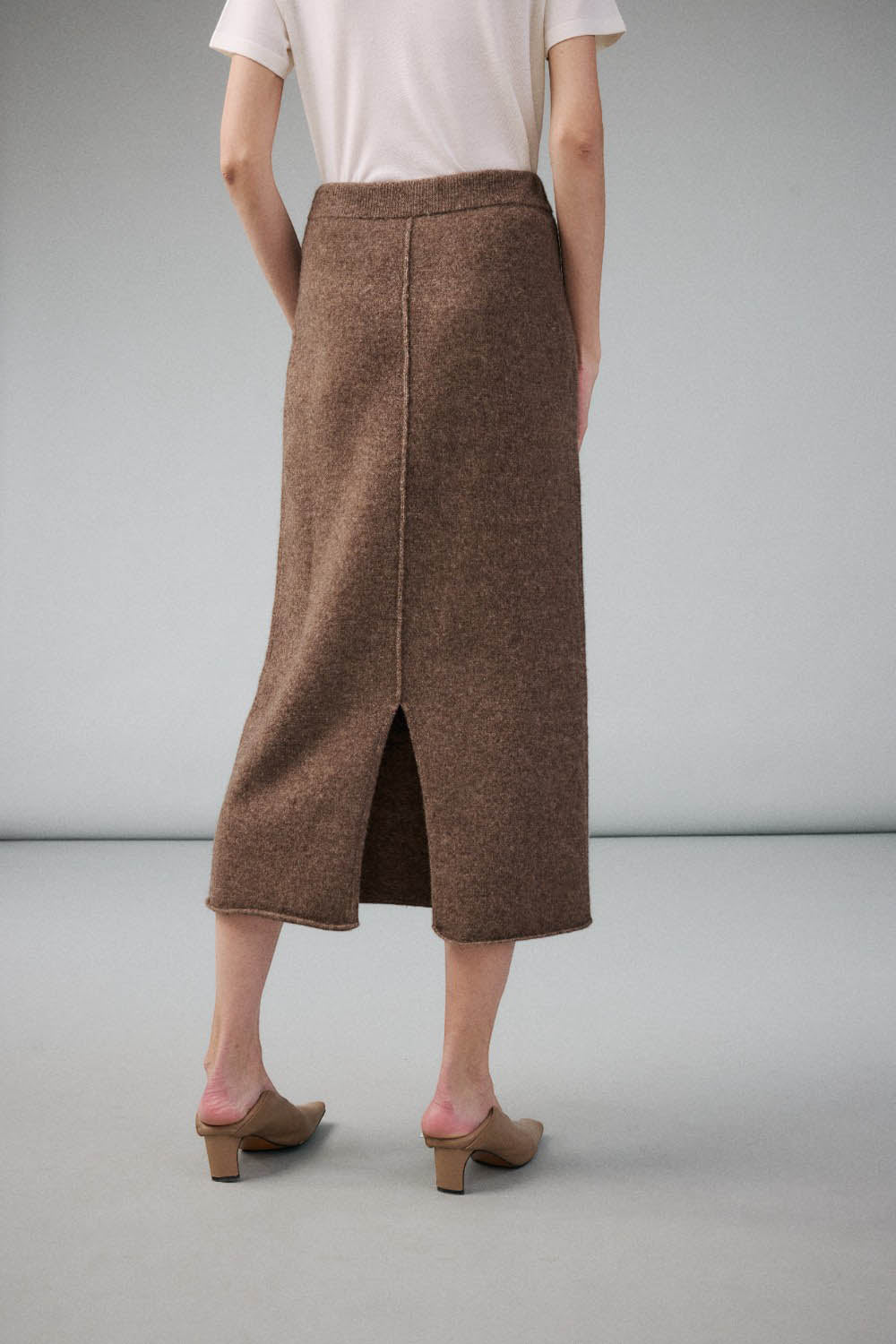 Premium Yak Wool Straight-Cut Knit Skirt with Back Slit