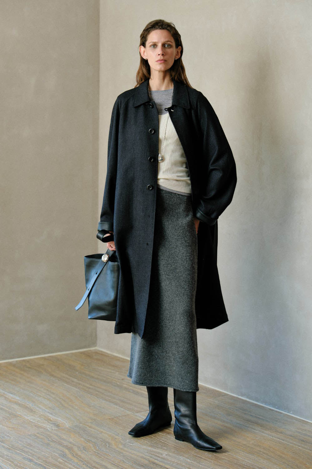 Premium Yak Wool Straight-Cut Knit Skirt with Back Slit