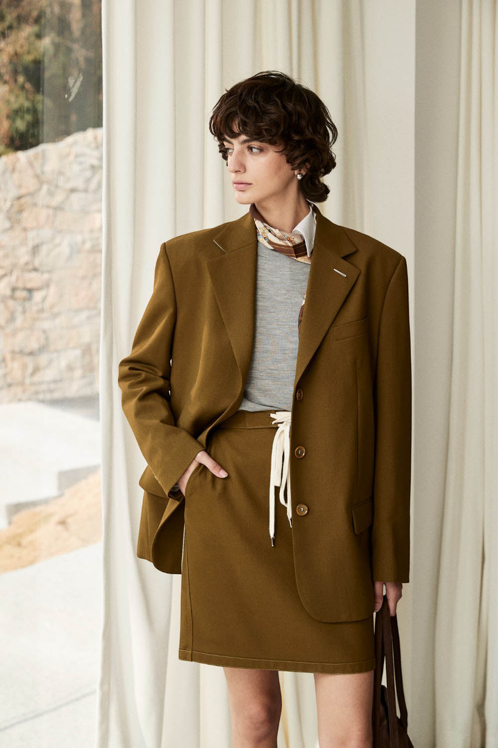 Broad Shoulder Relaxed-Fit Three-Button Blazer