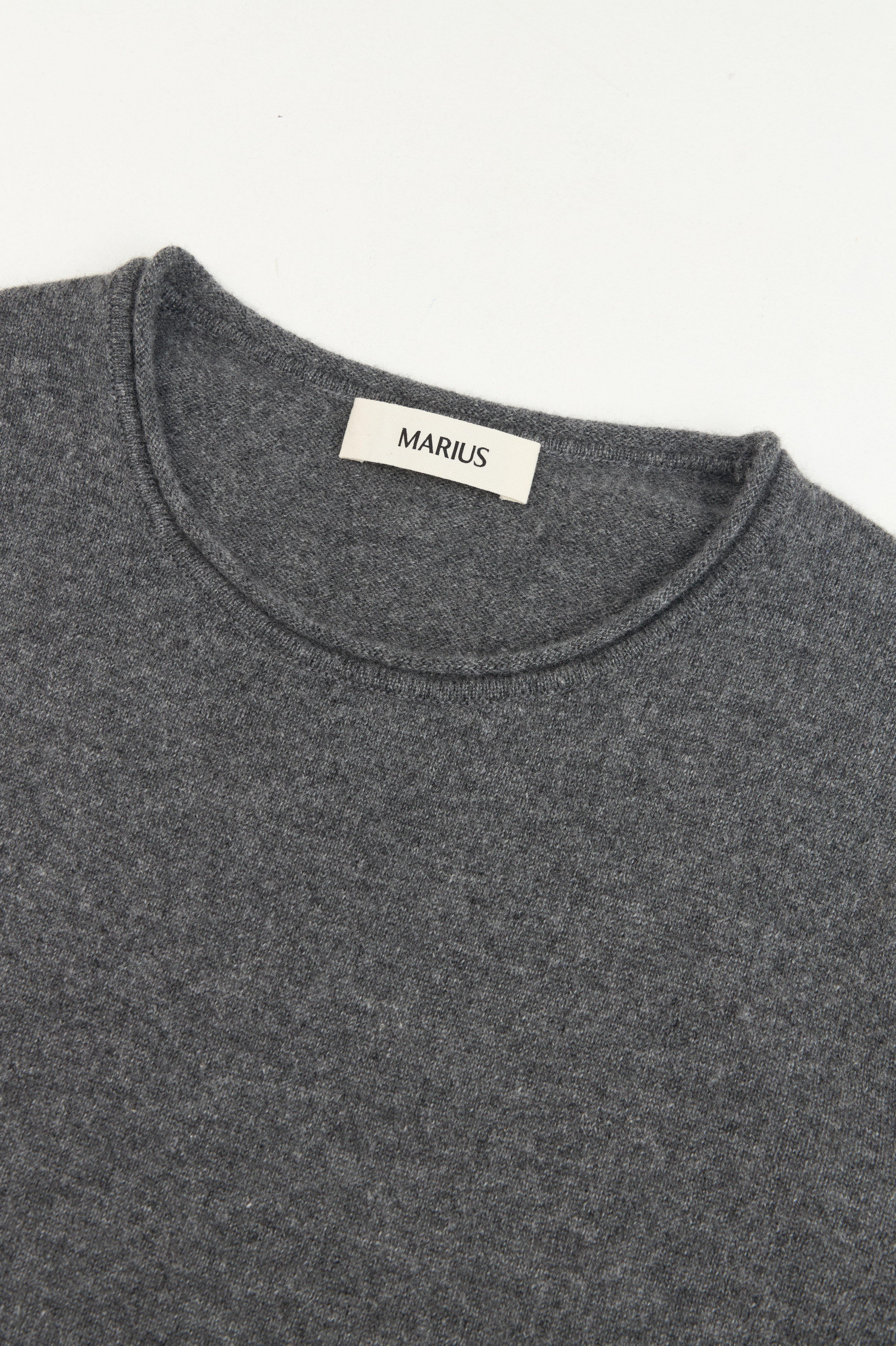Classic Pure Cashmere Crewneck Sweater
