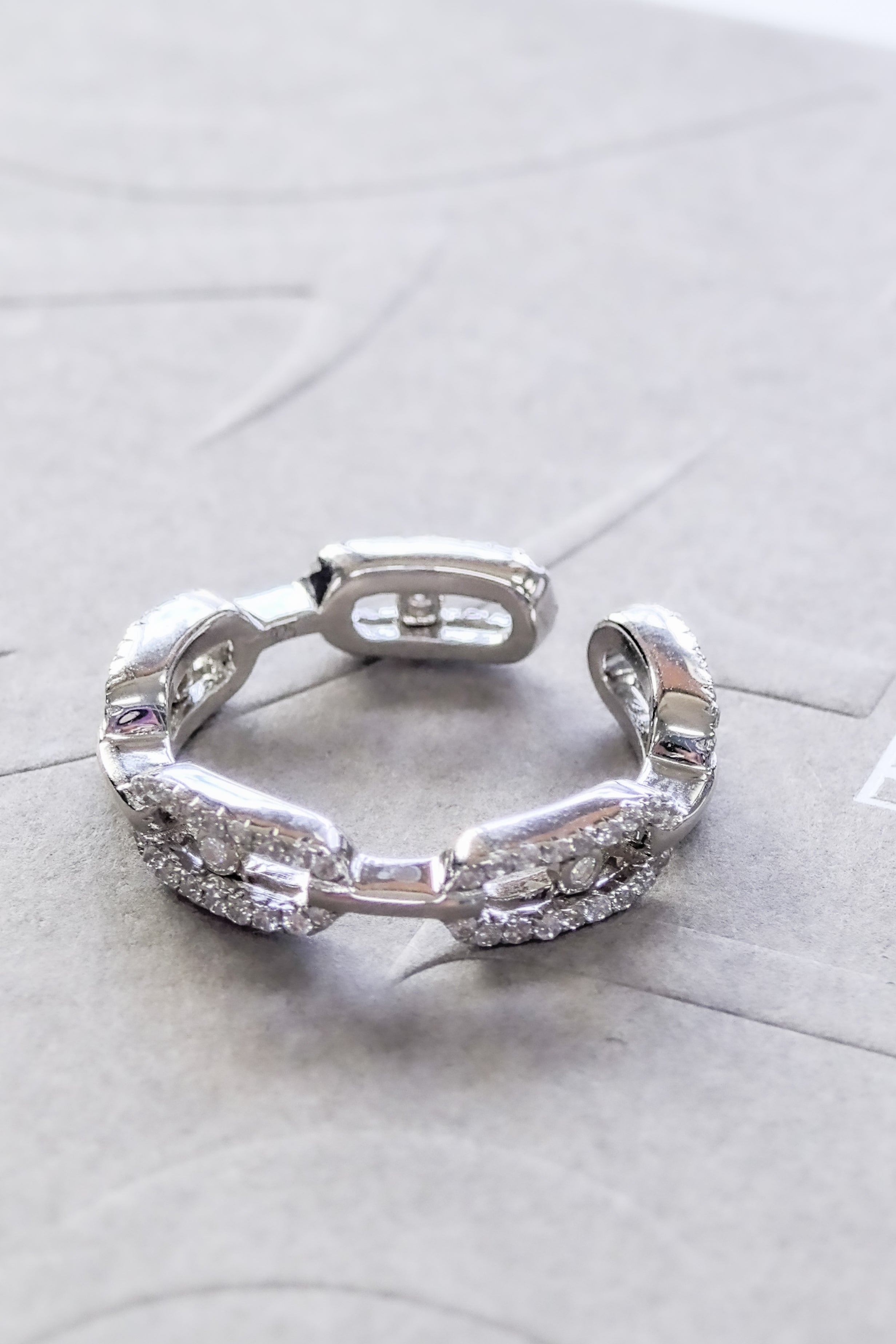 Multi-Diamond Hollow Ring