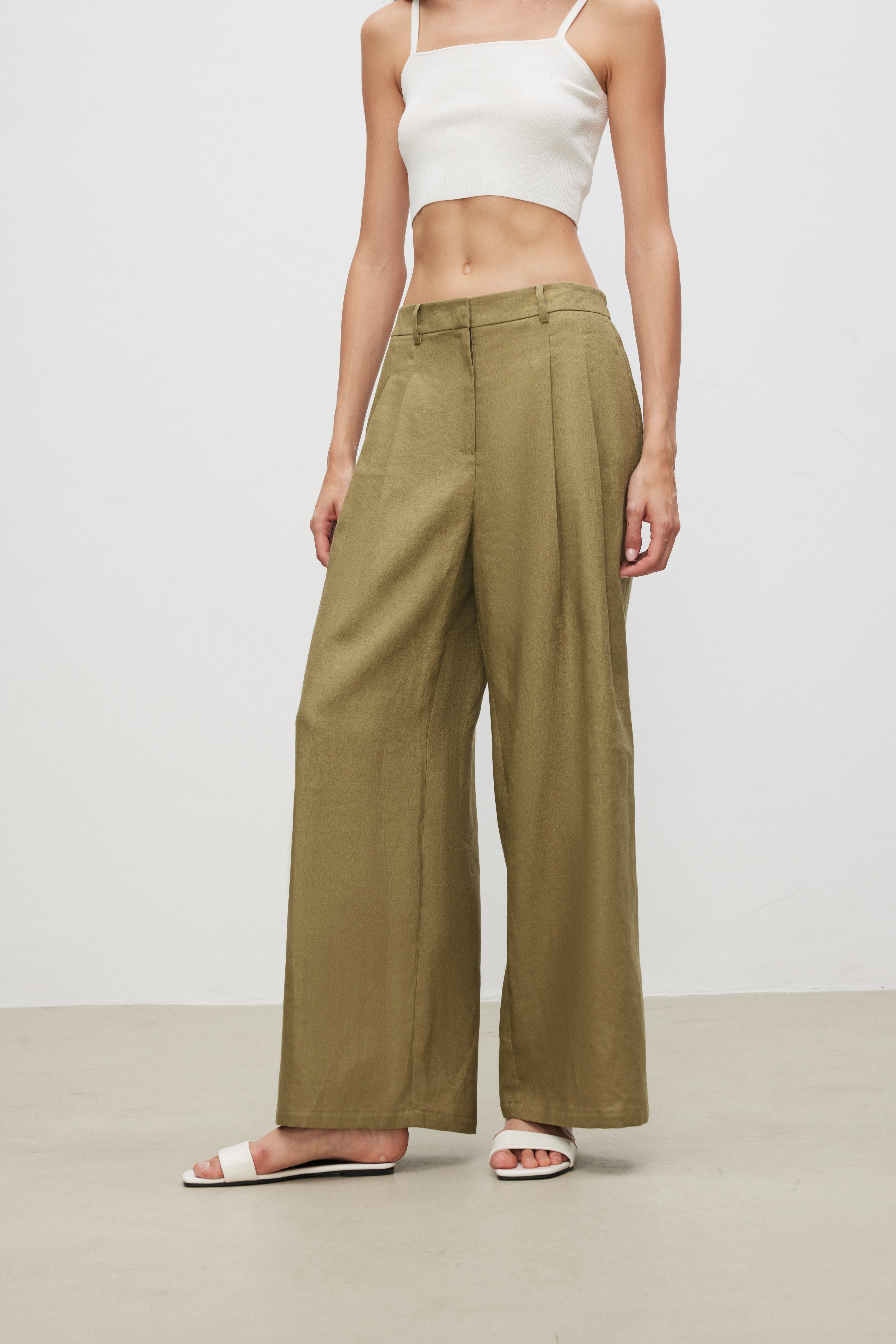 Linen Pleated Wide Pants