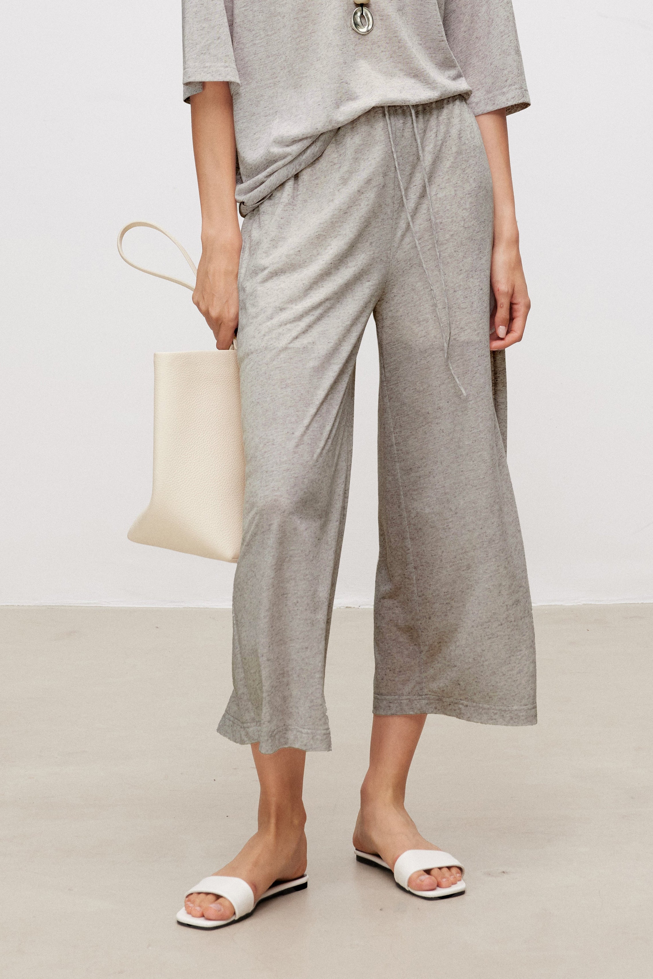 Soft Touch Linen Blend Wide Leg Crop Pants