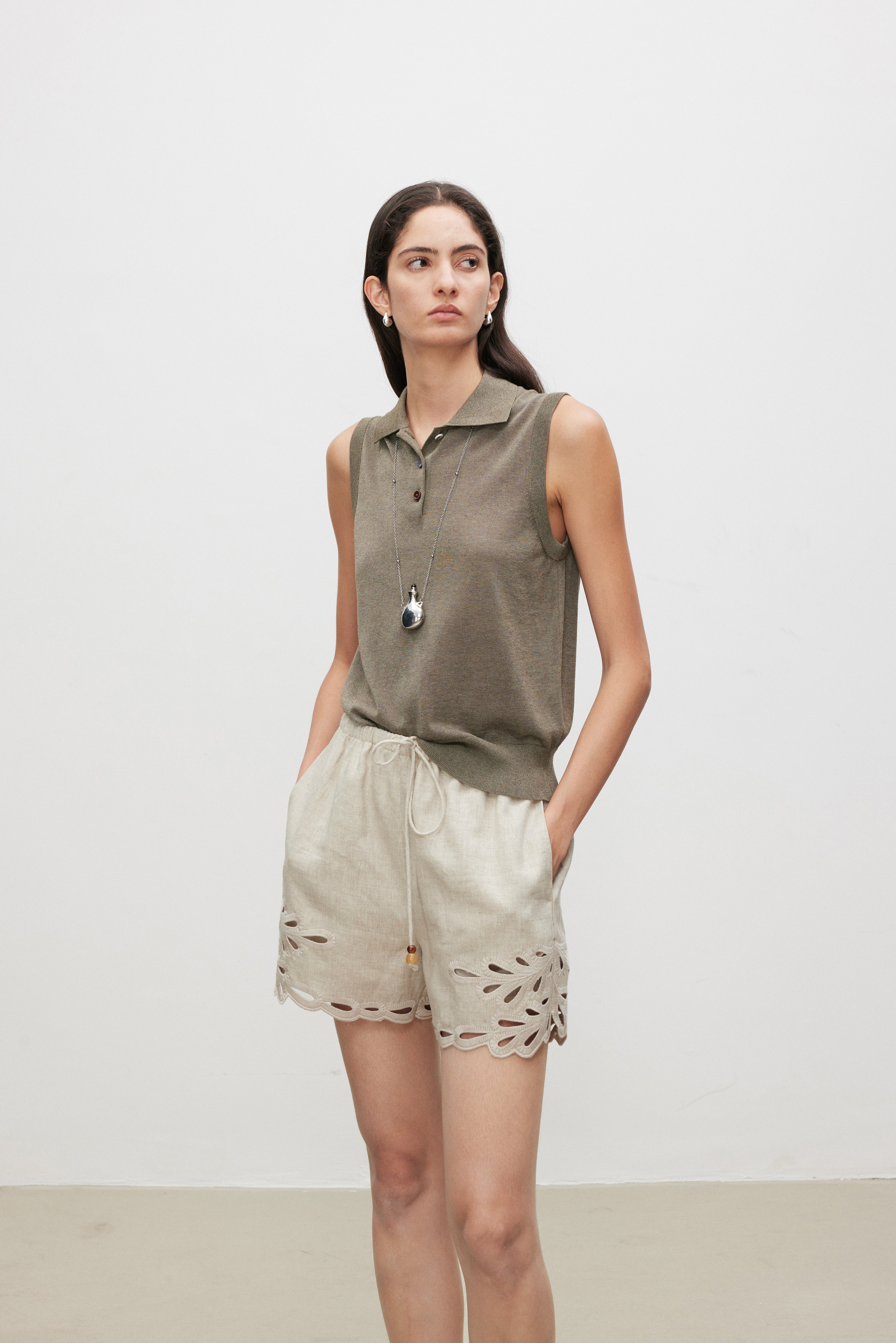 Linen Broderie Anglaise Shorts