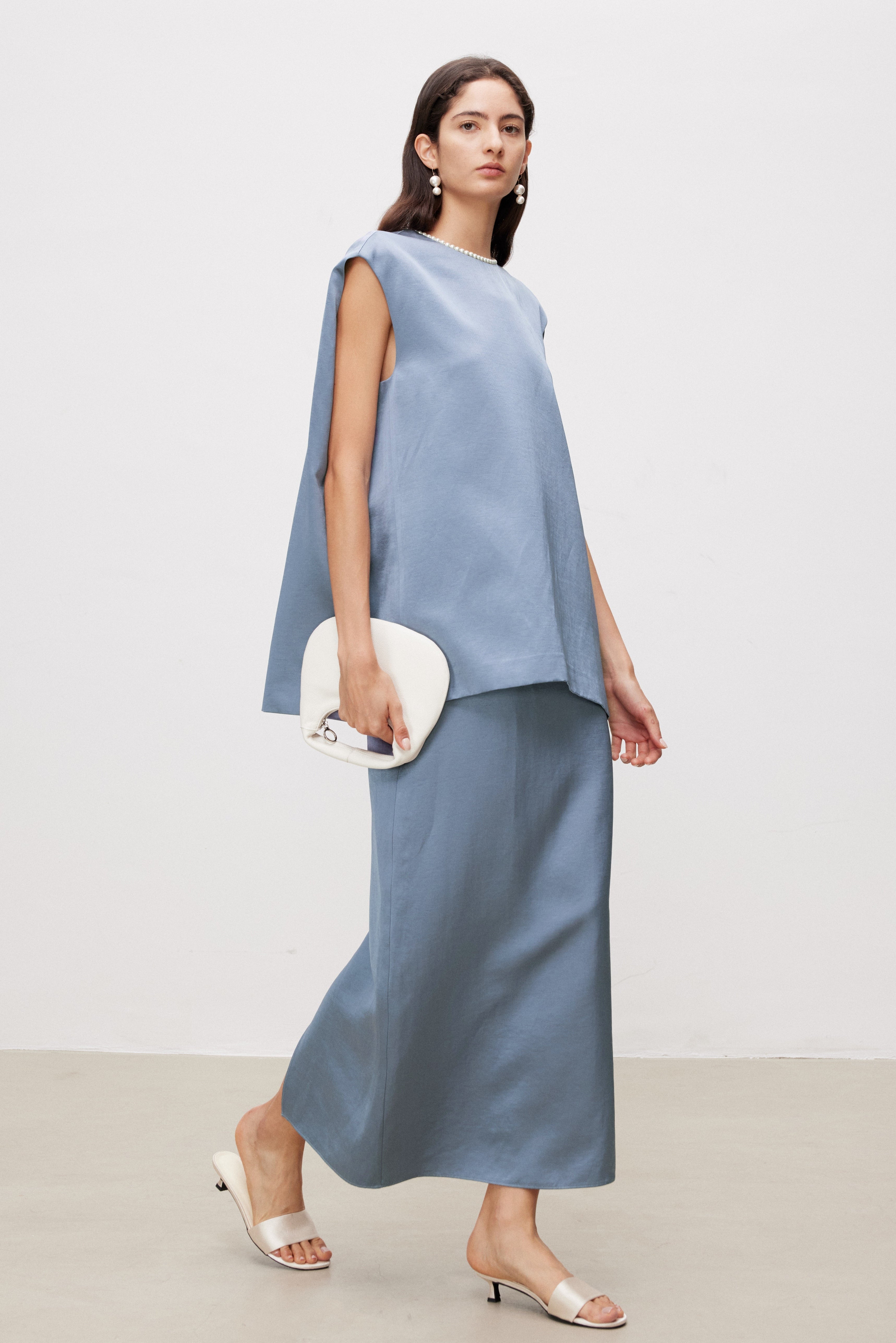 Pearl Sheen Acetate Linen Blend Sleeveless Top