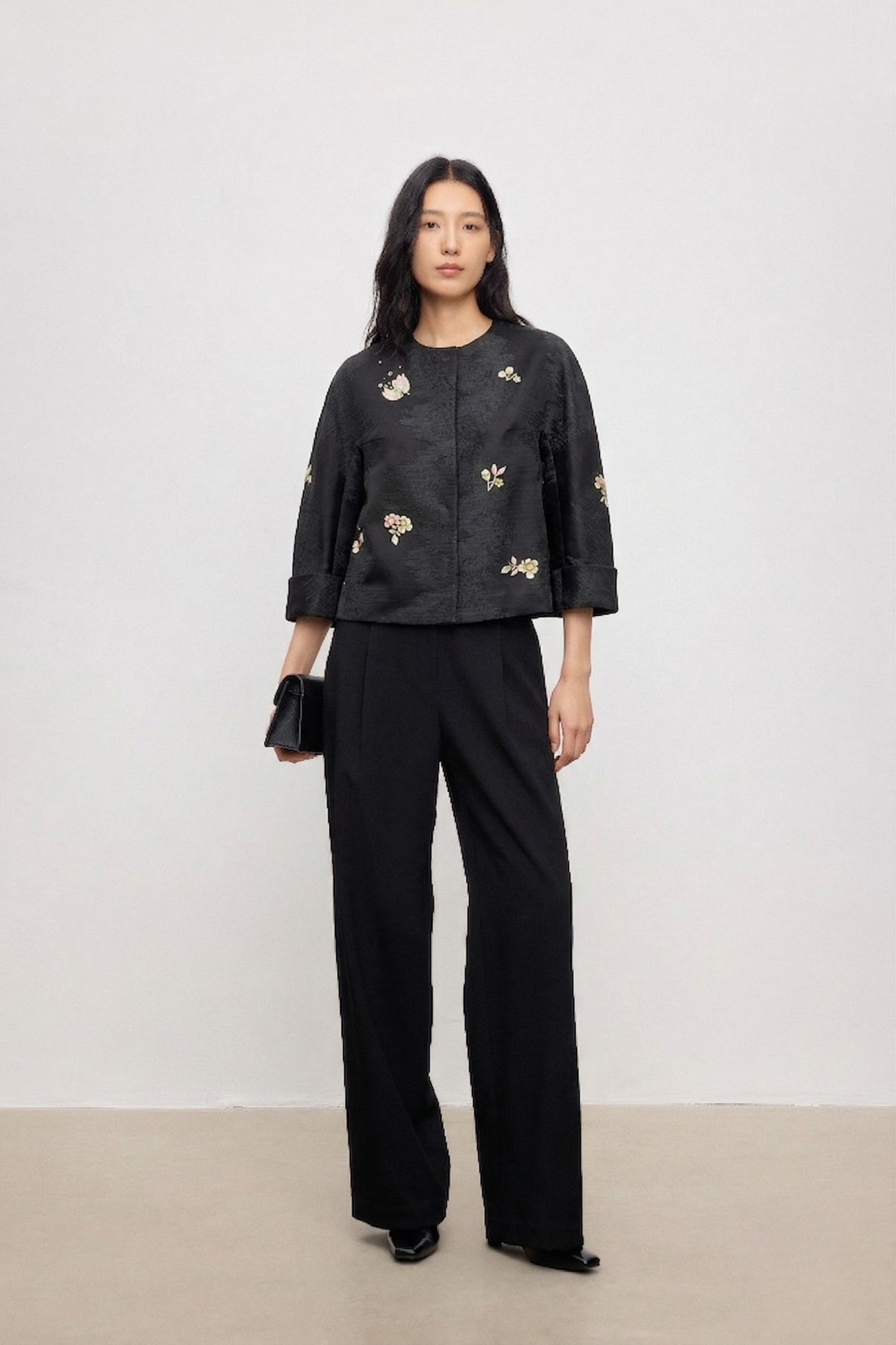 Floral Suzhou Embroidered Textured Cropped Jacket