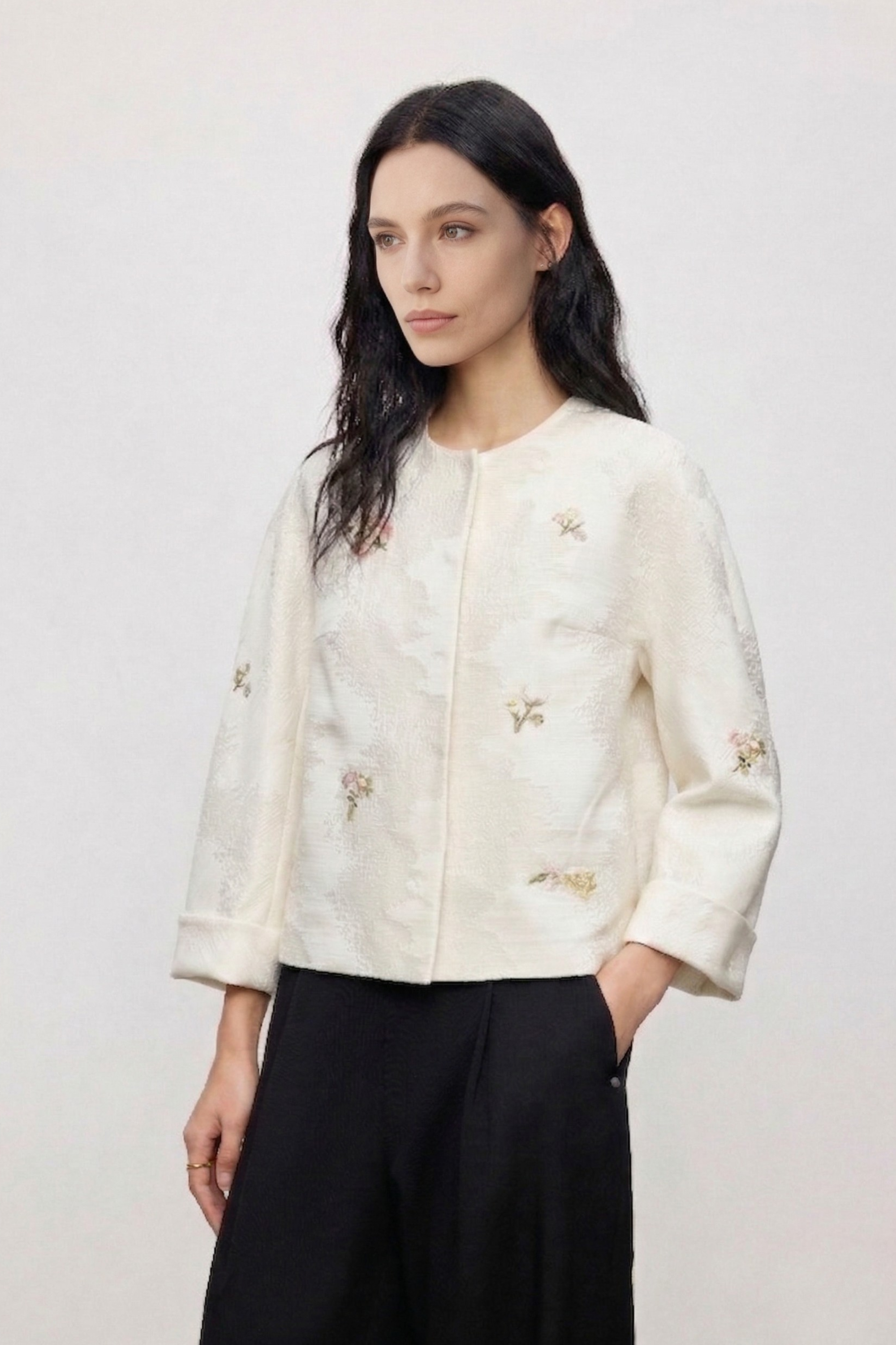 Floral Suzhou Embroidered Textured Cropped Jacket