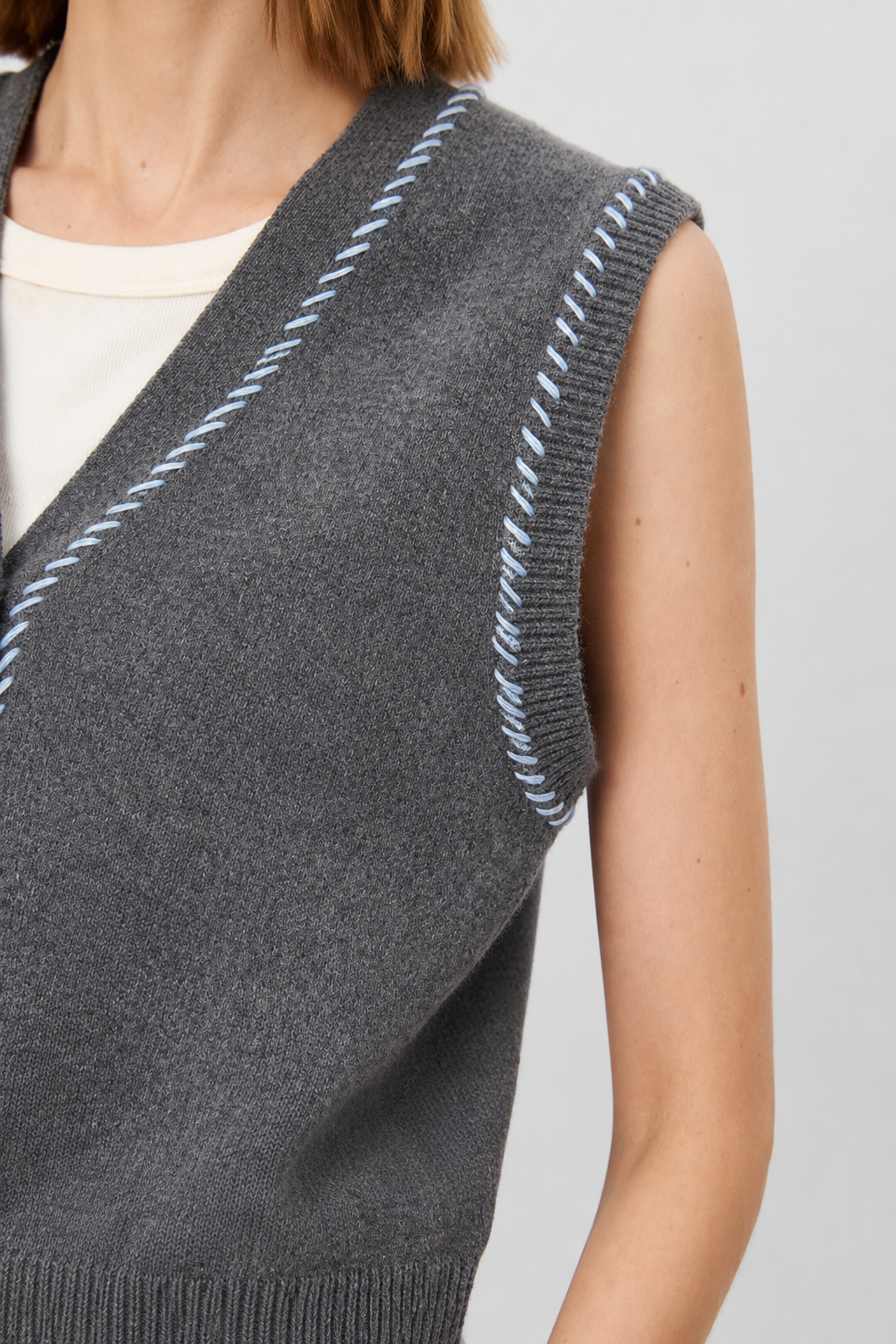 Contrast Stitch Wool Knit Vest