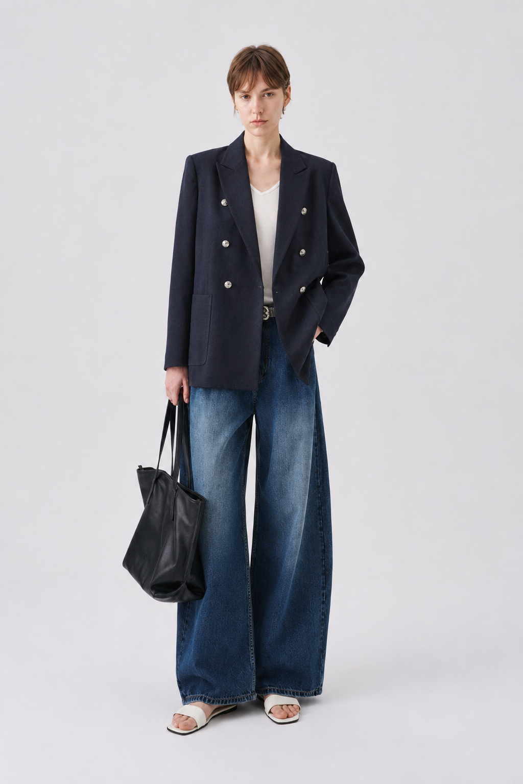 Relaxed Barrel-Leg Jeans