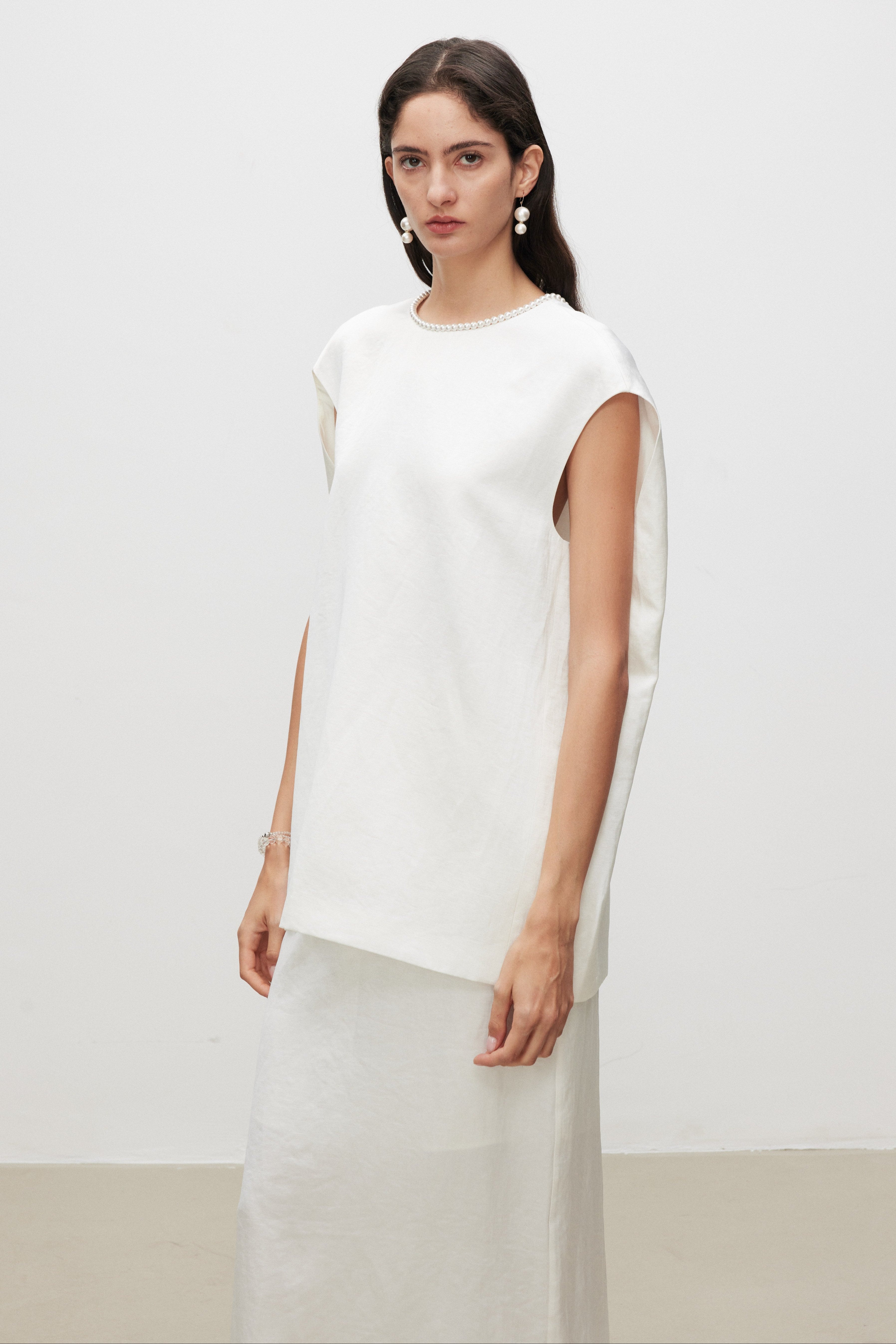Pearl Sheen Acetate Linen Blend Sleeveless Top