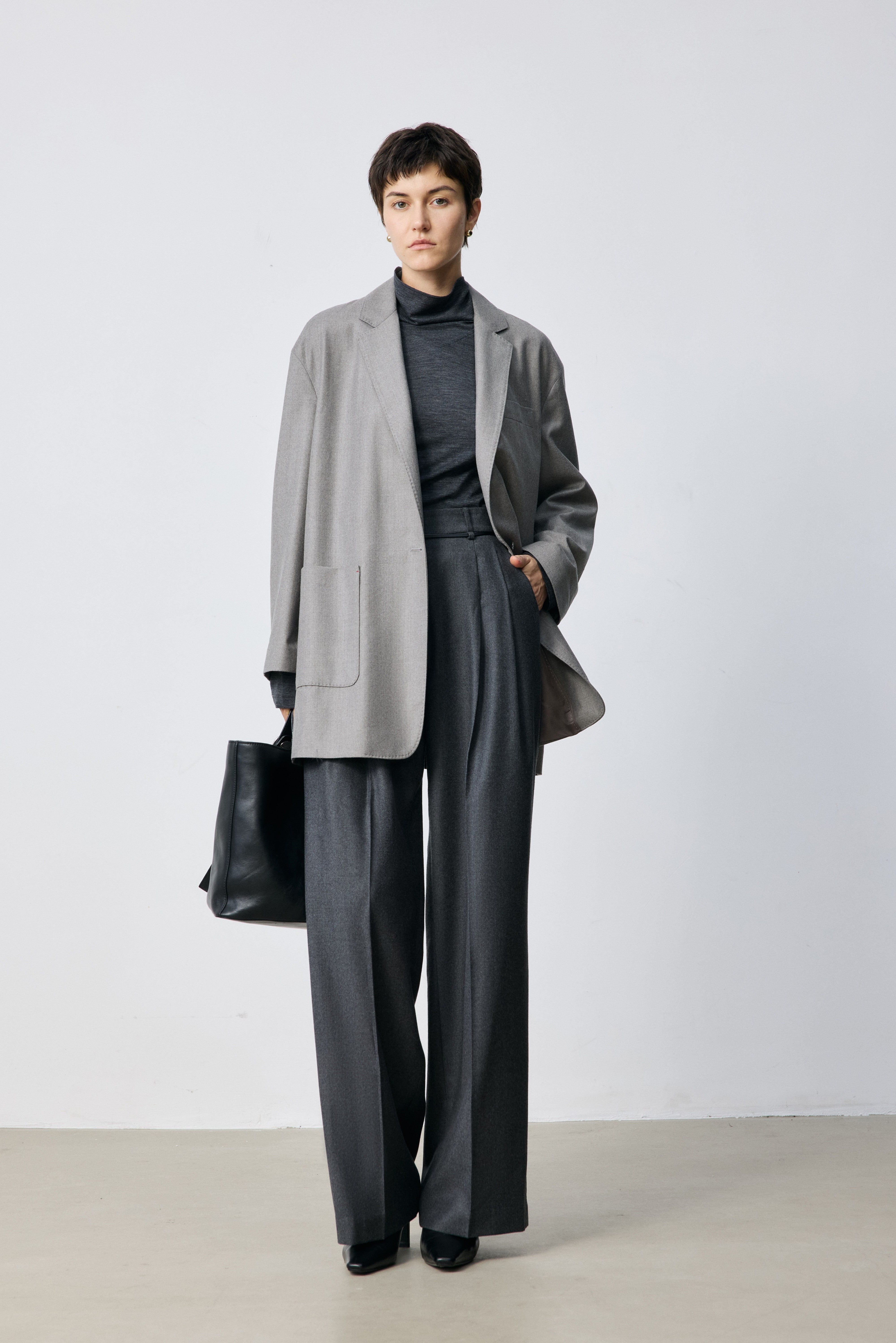 One-Button Relaxed Fit Wool Blazer