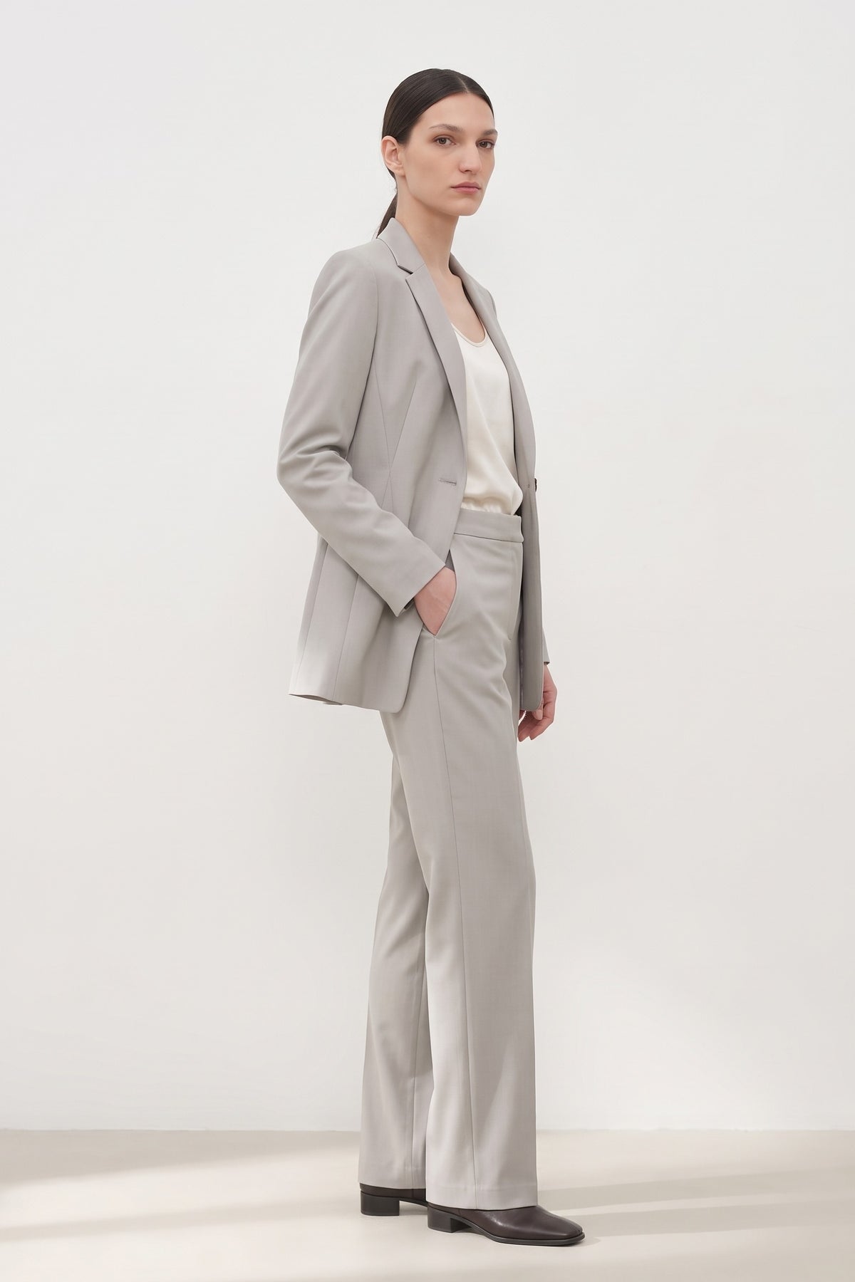 Wool-Cashmere Tailored Cinched Blazer