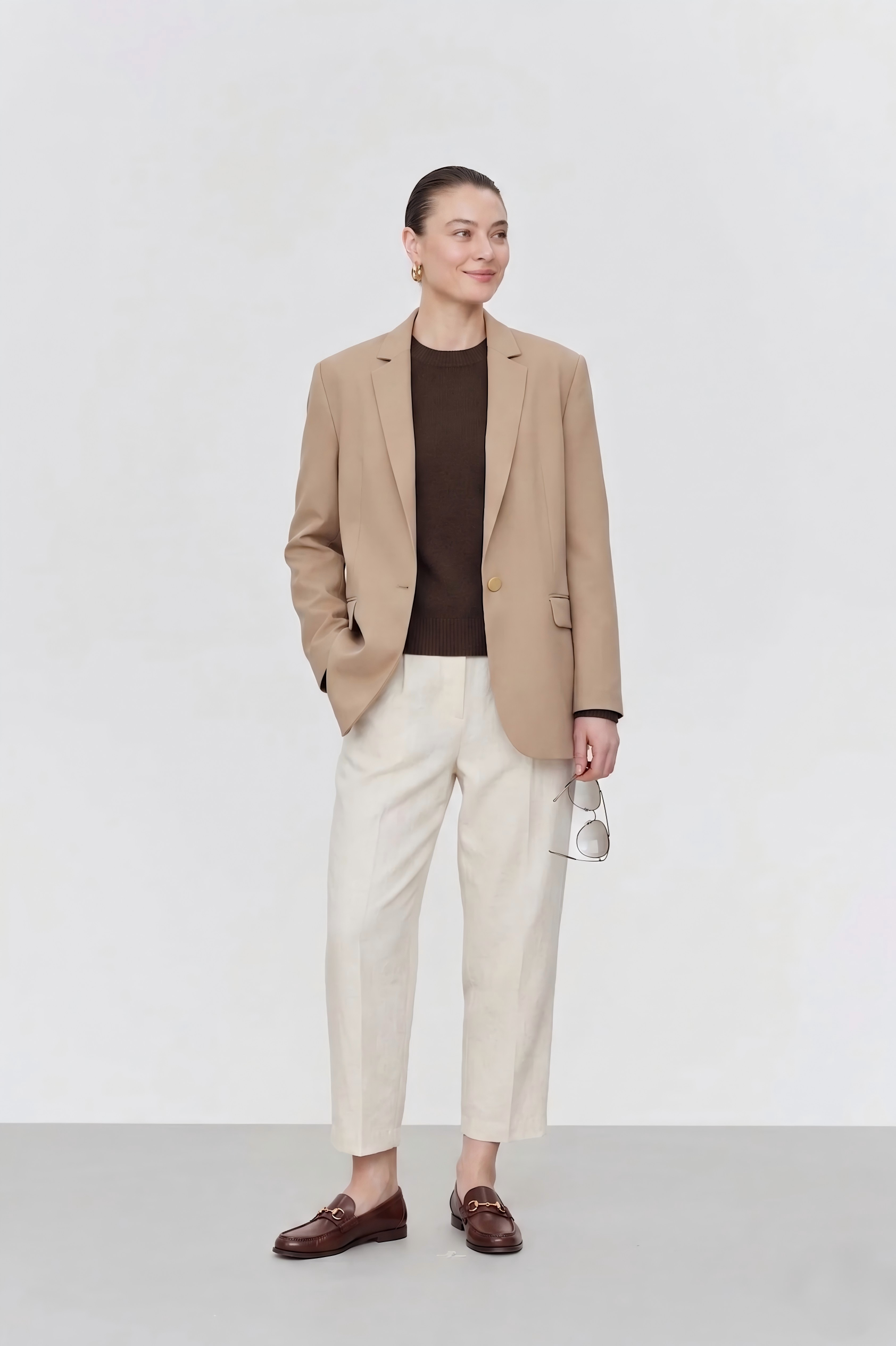 Japanese Triacetate Blend Resists Wrinkling One-Button Blazer