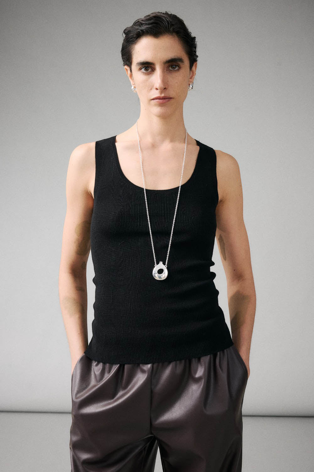 Marius Women's Scoop Neck Knit Vest