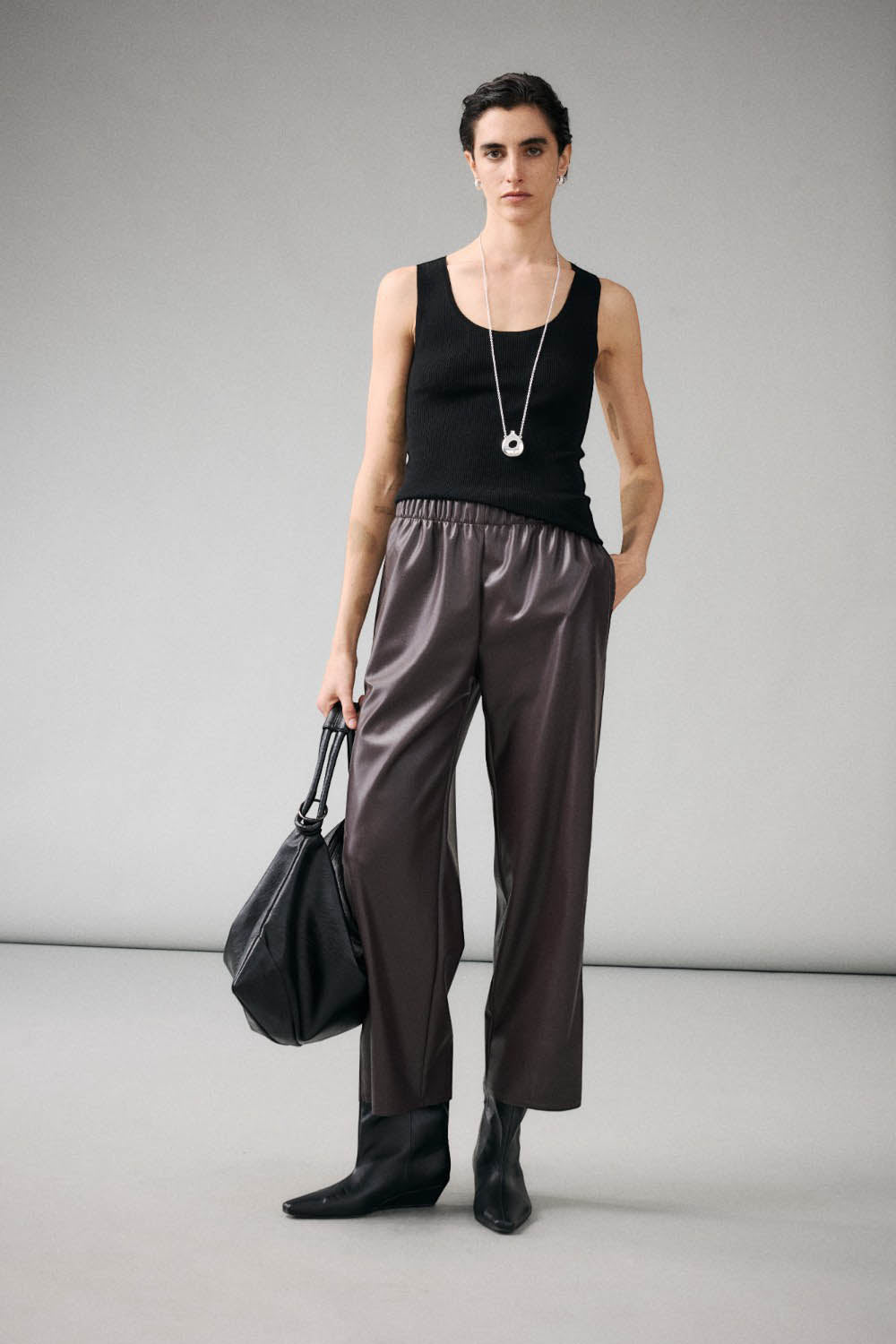 Marius Women's Scoop Neck Knit Vest