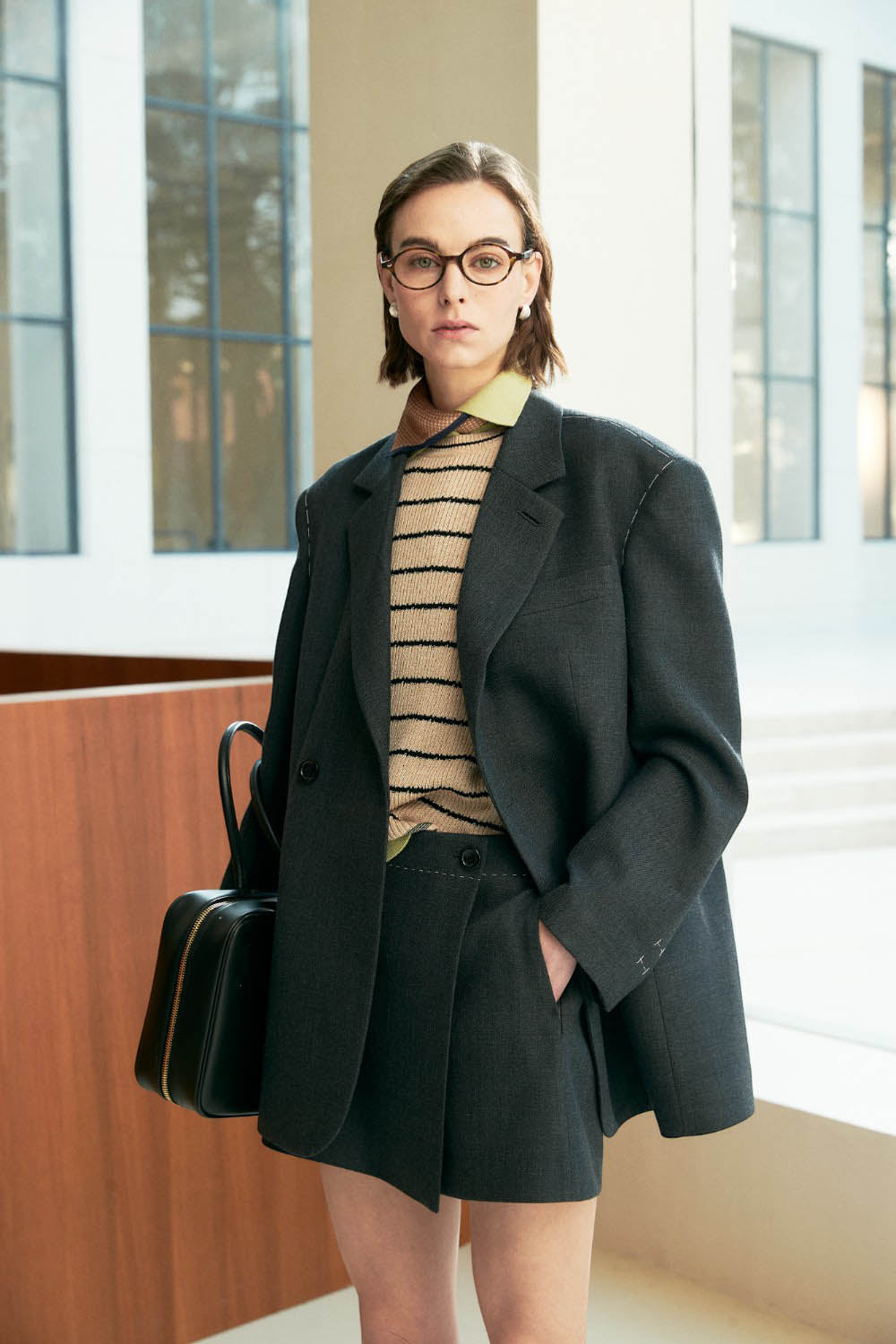 Wide-Shoulder Wool-Blend Tailored Blazer