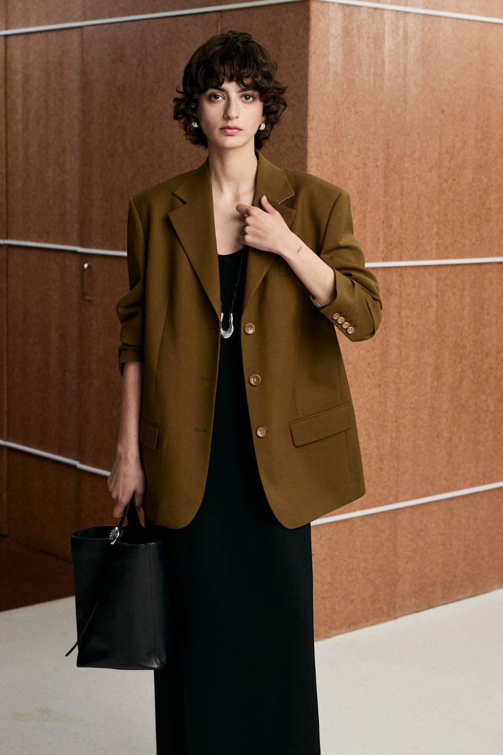 Broad Shoulder Relaxed-Fit Three-Button Blazer