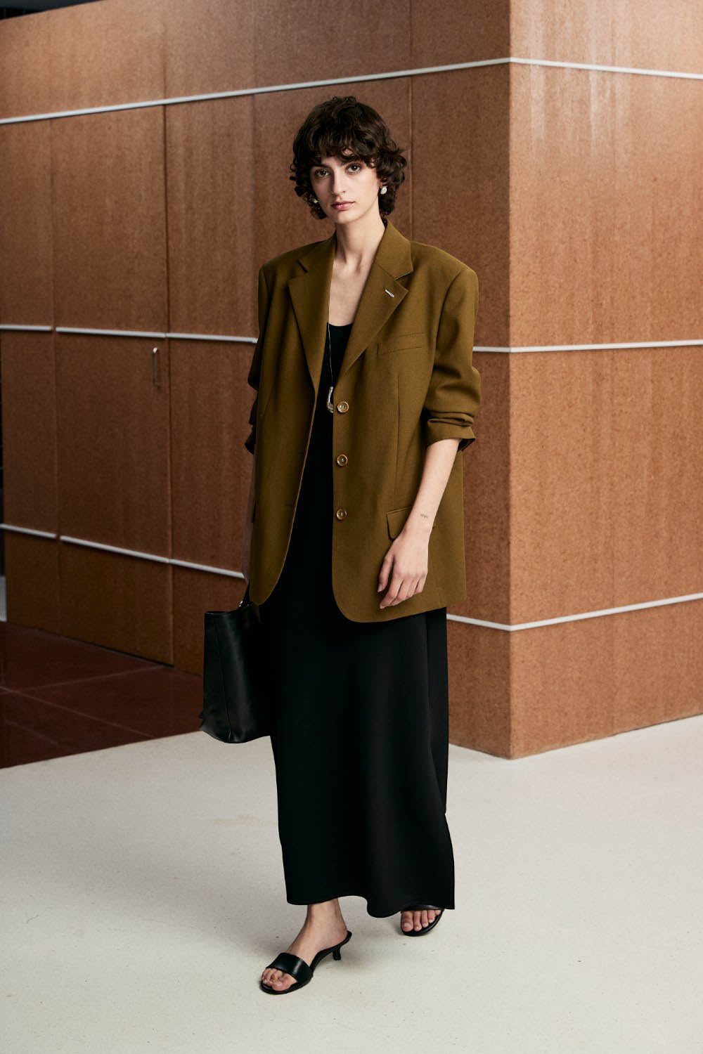 Broad Shoulder Relaxed-Fit Three-Button Blazer