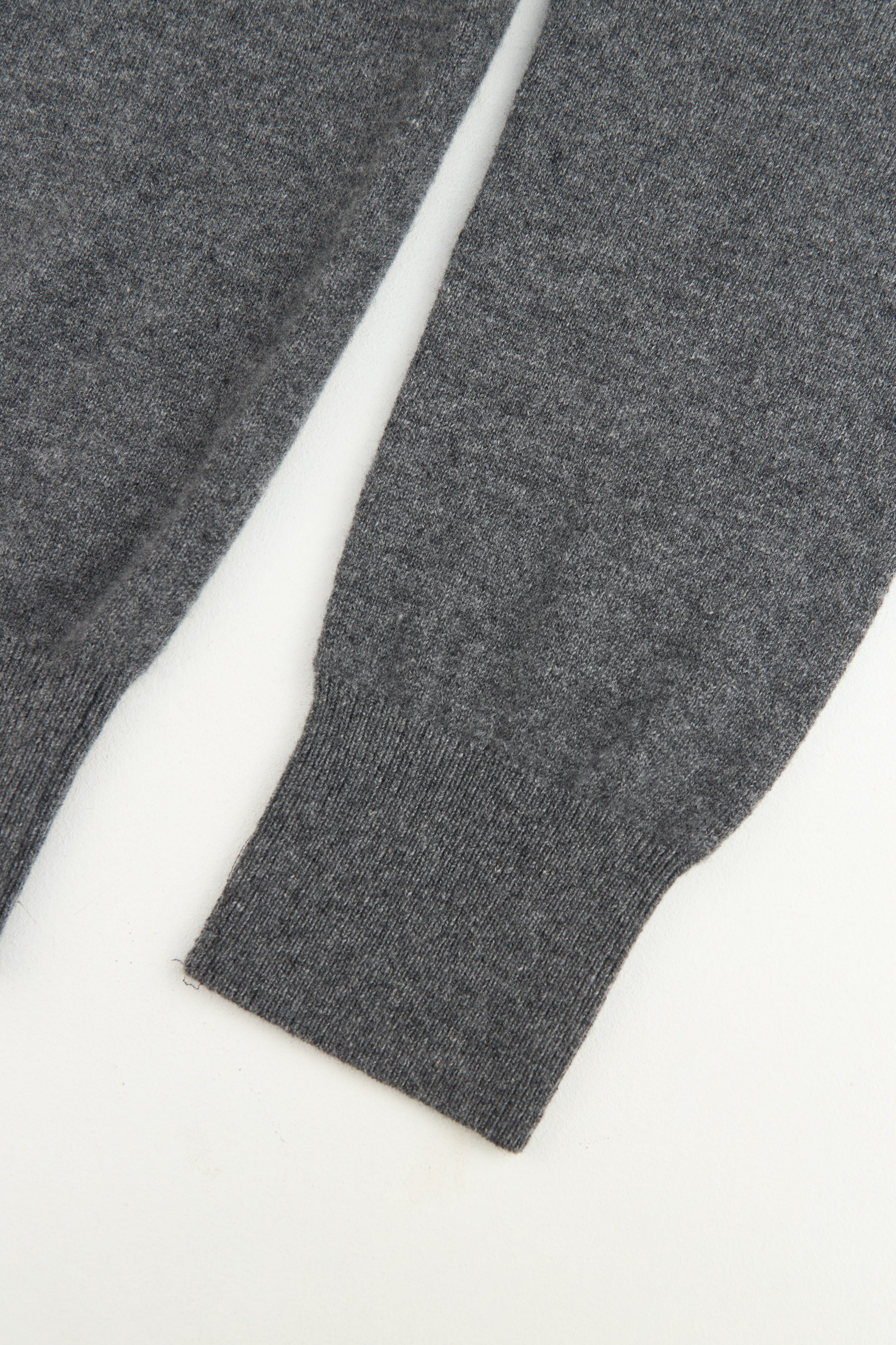 Classic Pure Cashmere Crewneck Sweater